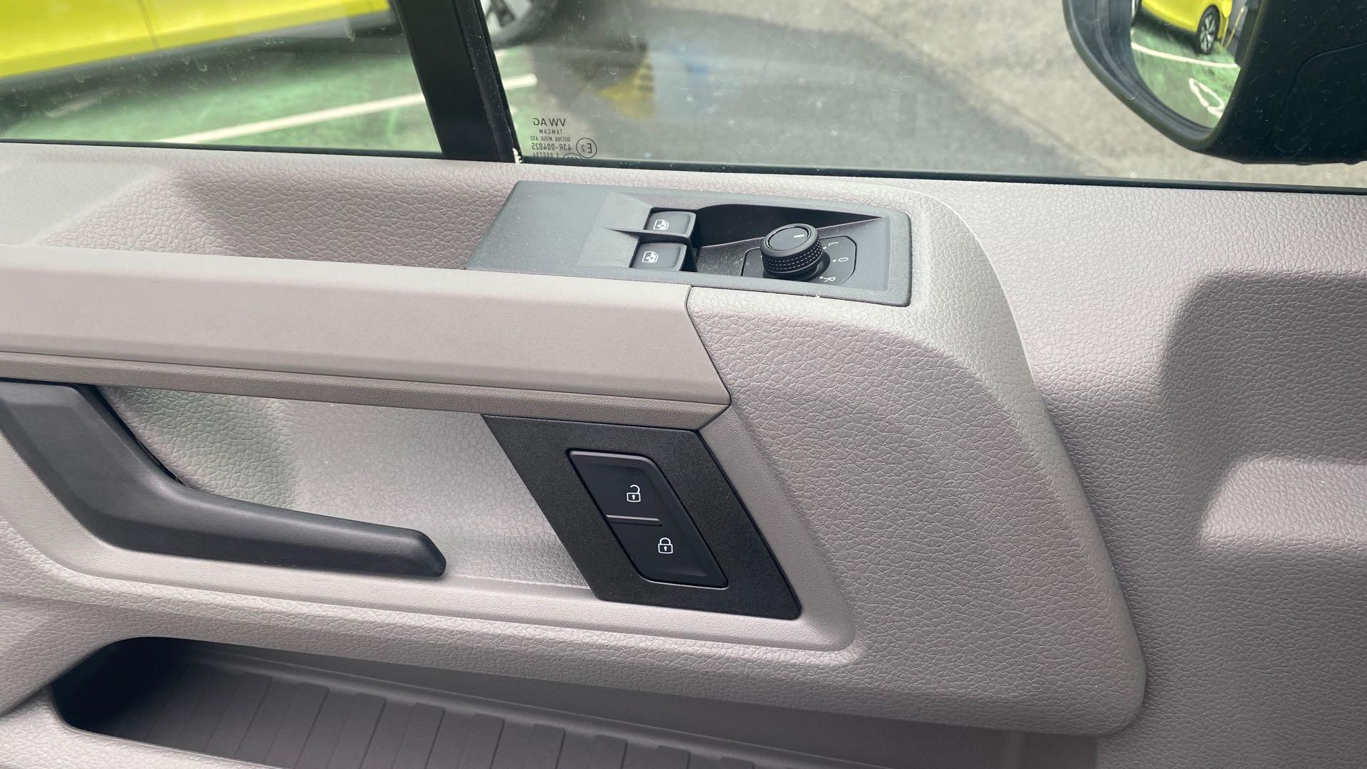 Voitures neuves VOLKSWAGEN UTILITAIRES CRAFTER PROCAB BUSINESS Clermont-Ferrand