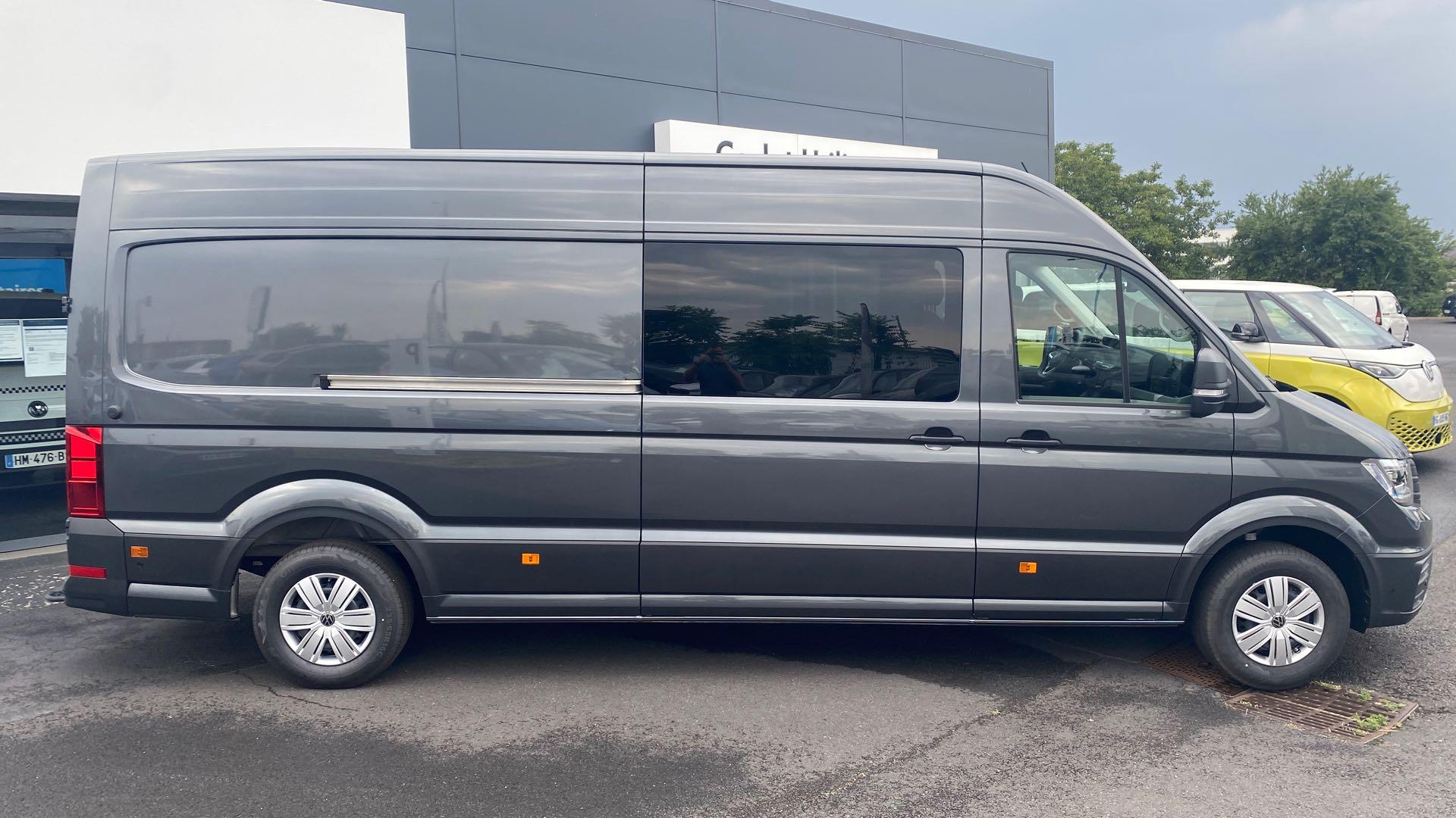 Voitures neuves VOLKSWAGEN UTILITAIRES CRAFTER PROCAB BUSINESS Clermont-Ferrand