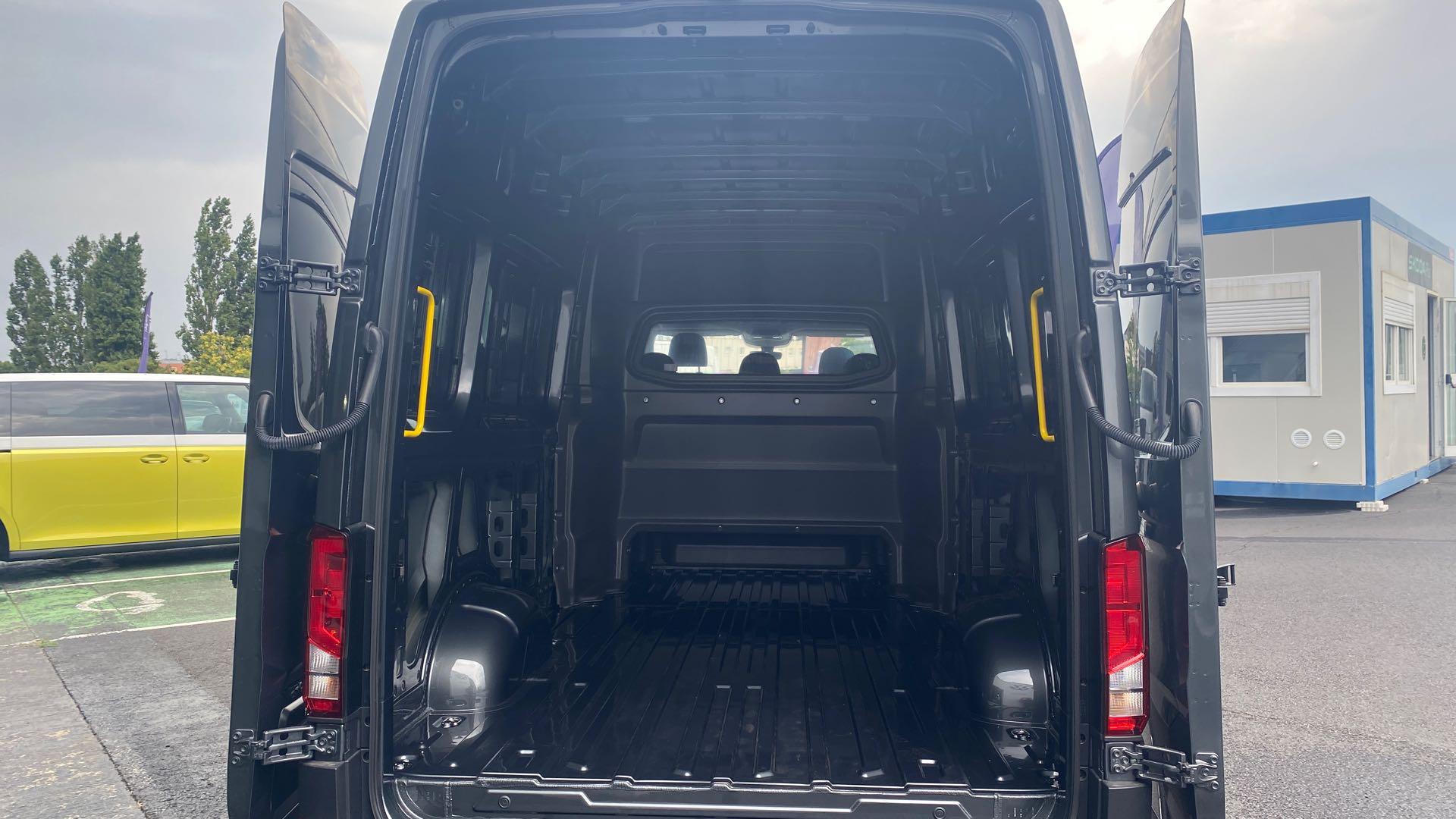 Voitures neuves VOLKSWAGEN UTILITAIRES CRAFTER PROCAB BUSINESS Clermont-Ferrand