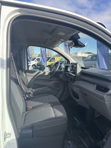 Voitures neuves VOLKSWAGEN UTILITAIRES E-TRANSPORTER VAN  Clermont-Ferrand