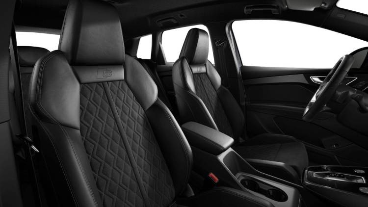 Voitures neuves Audi Q4 e-tron S line Paris