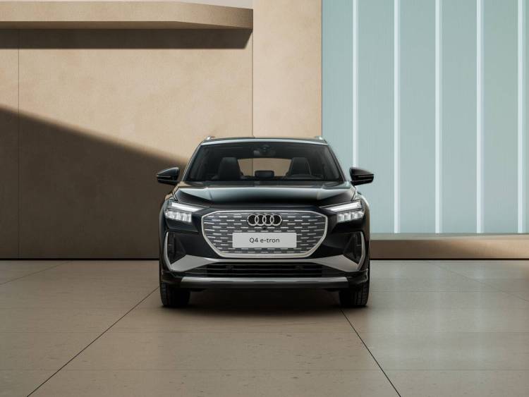 Voitures neuves Audi Q4 e-tron S line Montigny-le-Bretonneux