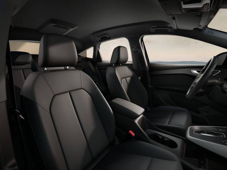 Voitures neuves Audi Q4 e-tron S line Montigny-le-Bretonneux