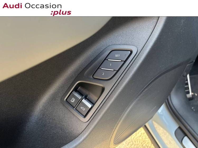 Voitures neuves Audi Q3 HYBRIDE S line Paris