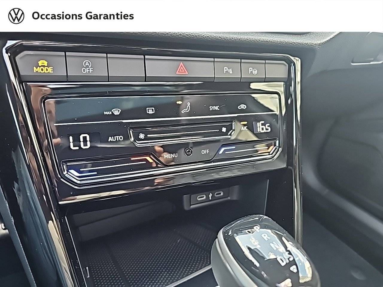 Voitures neuves VOLKSWAGEN T-ROC R-Line Paris