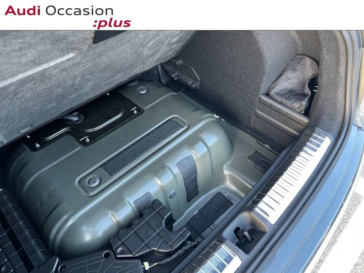 Voitures neuves Audi Q3 HYBRIDE S line Nice