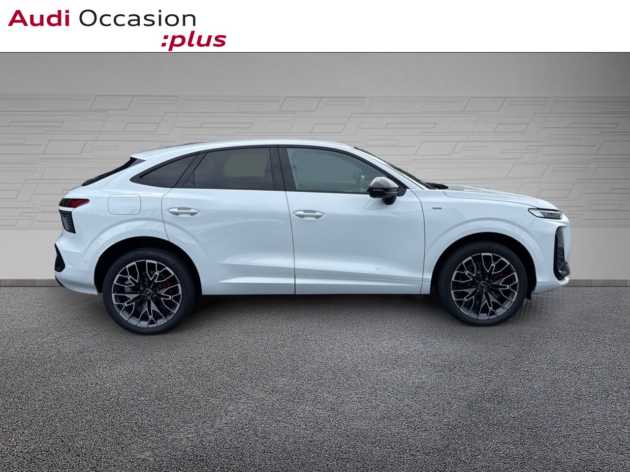 Voitures neuves Audi Q3 SPORTBACK HYBRIDE S line Mougins