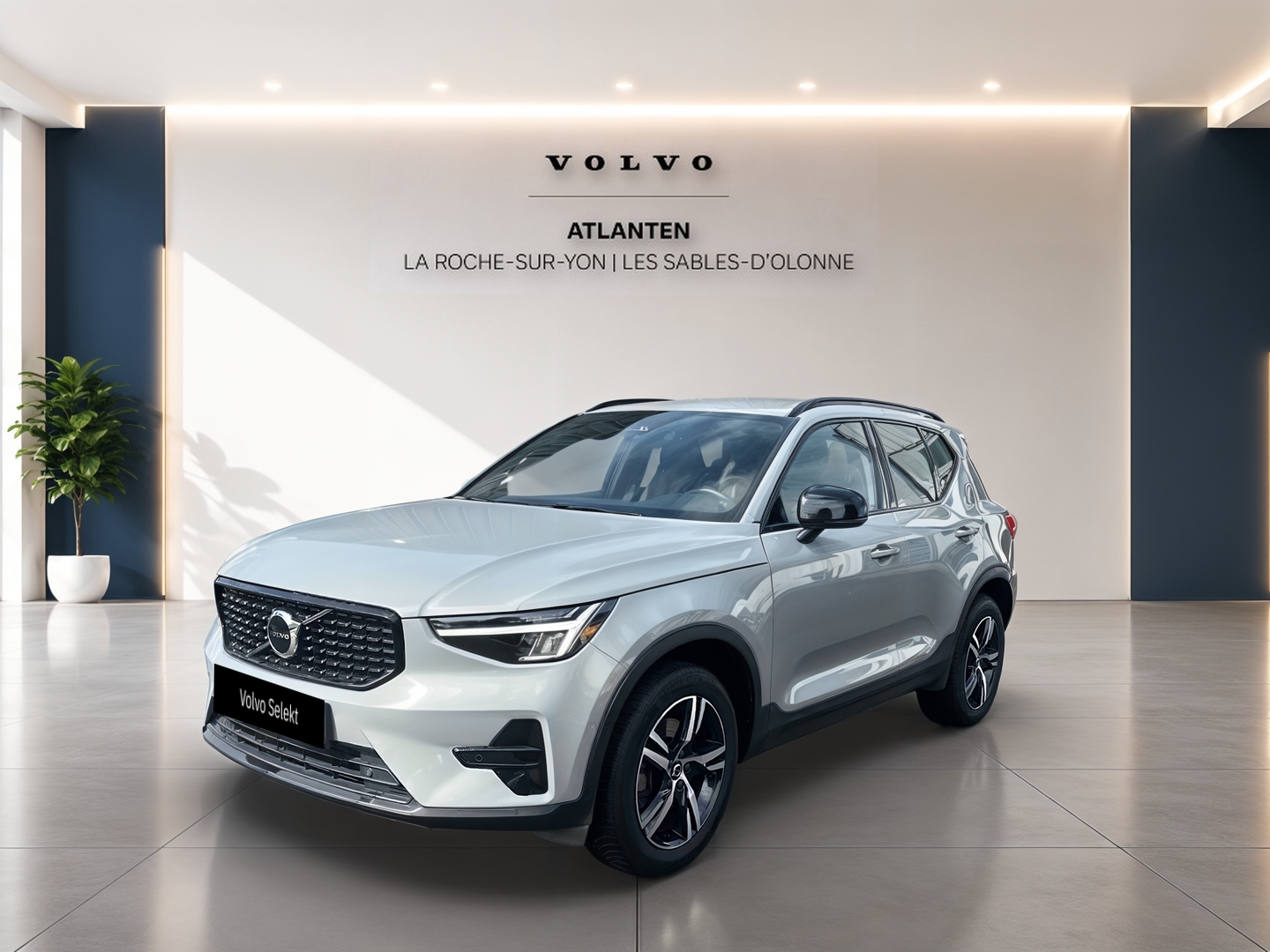VOLVO XC40