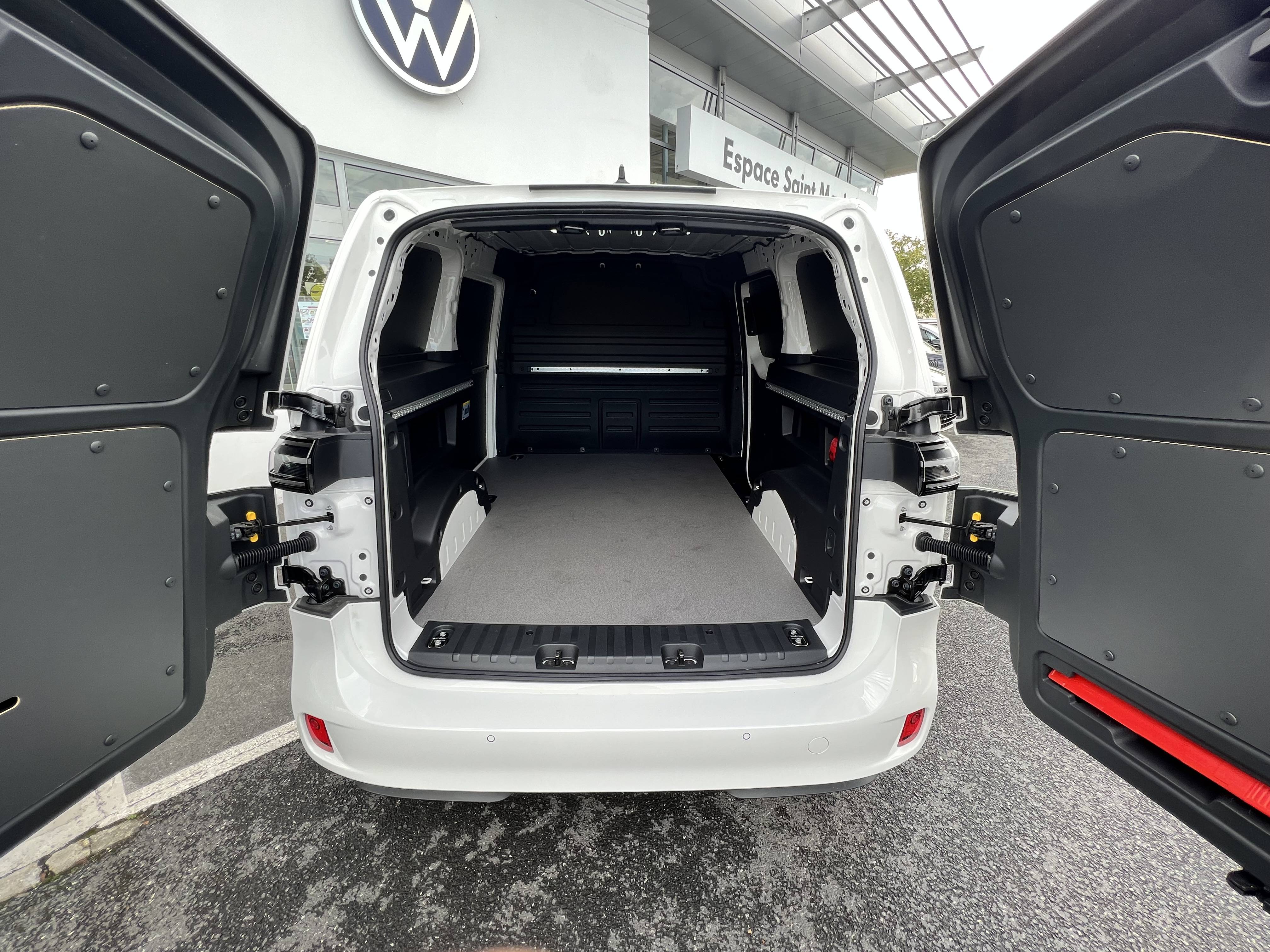 VOLKSWAGEN UTILITAIRES ID. BUZZ CARGO