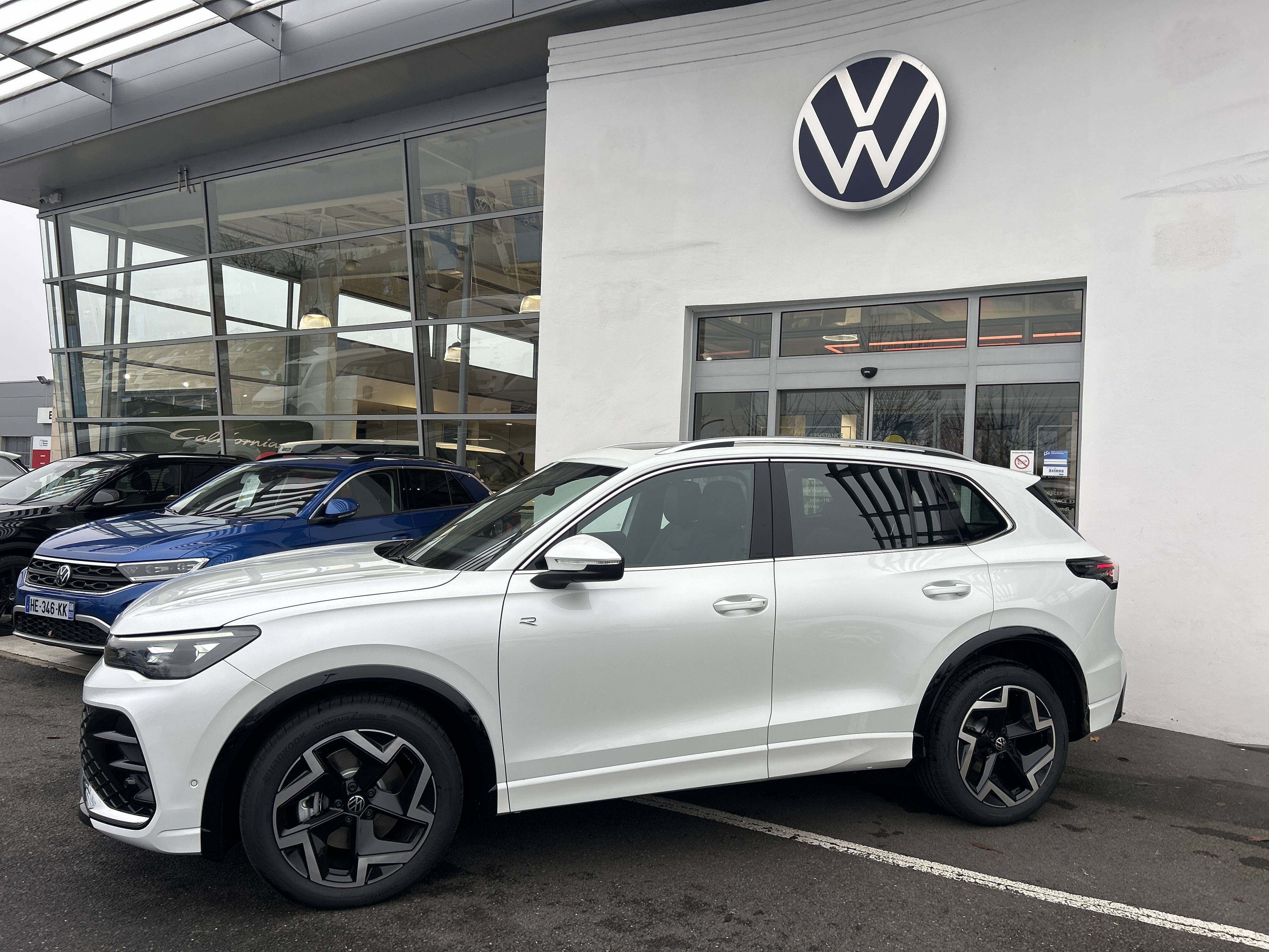 VOLKSWAGEN TIGUAN