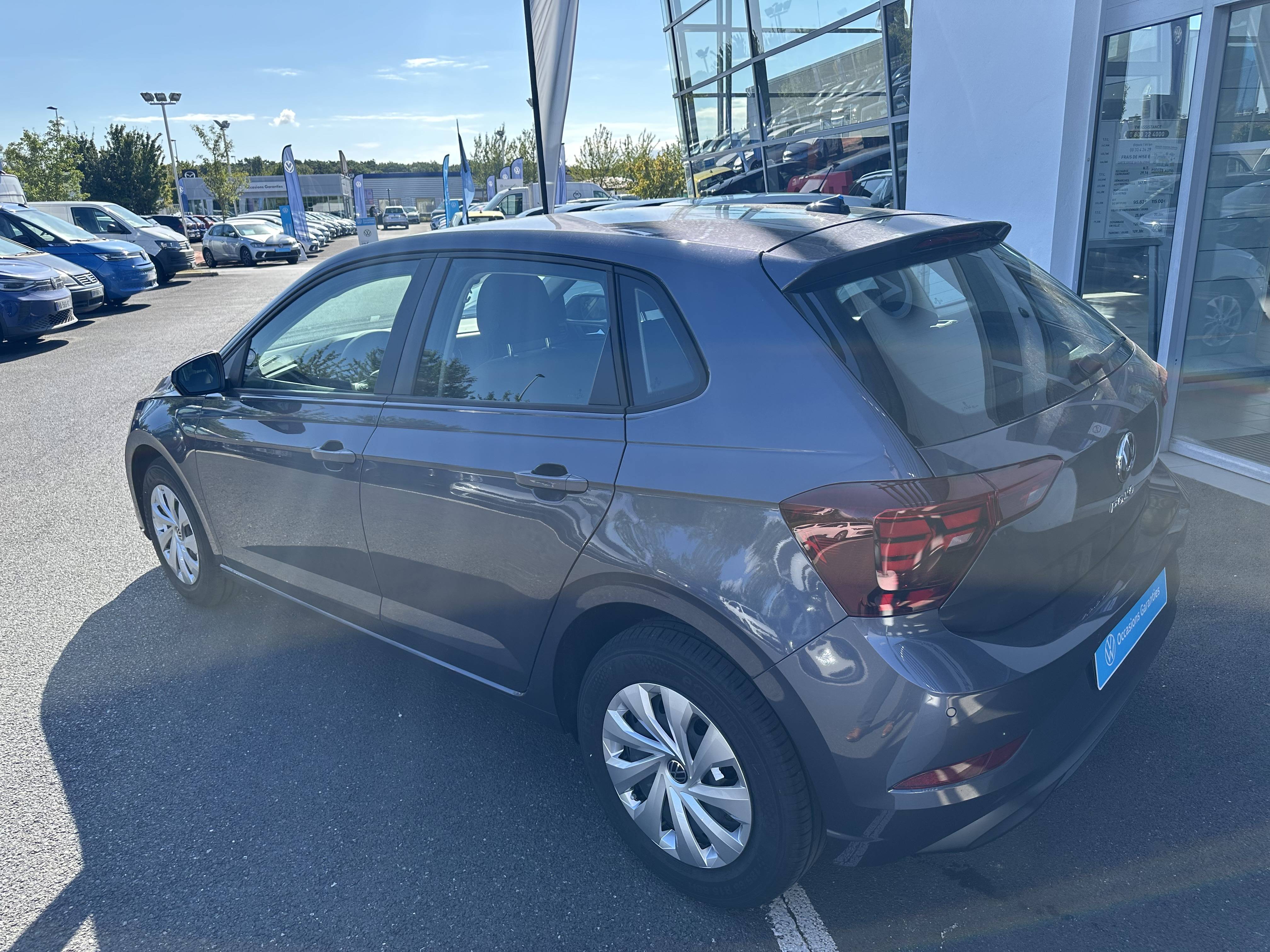 VOLKSWAGEN POLO