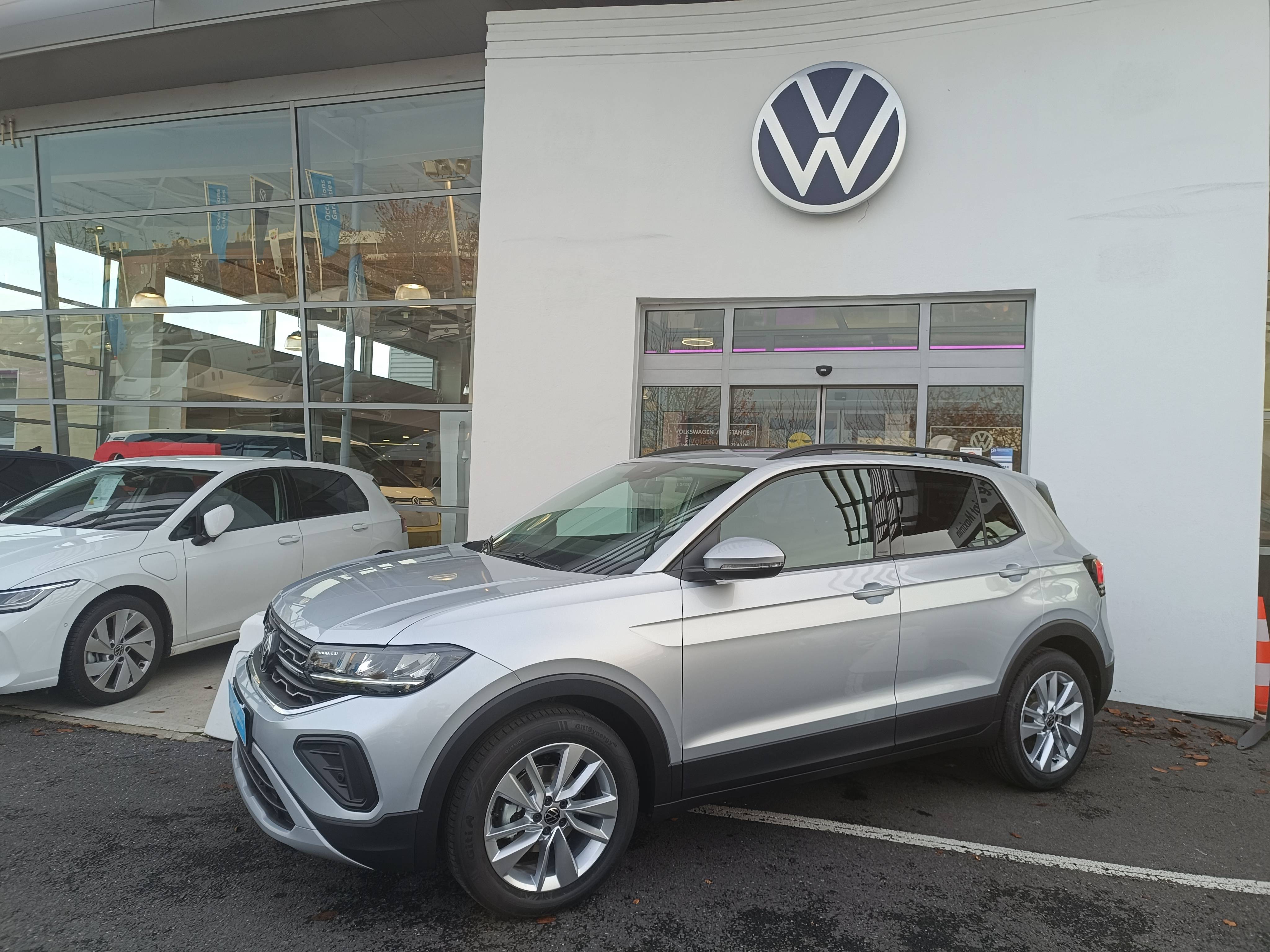 VOLKSWAGEN T-CROSS