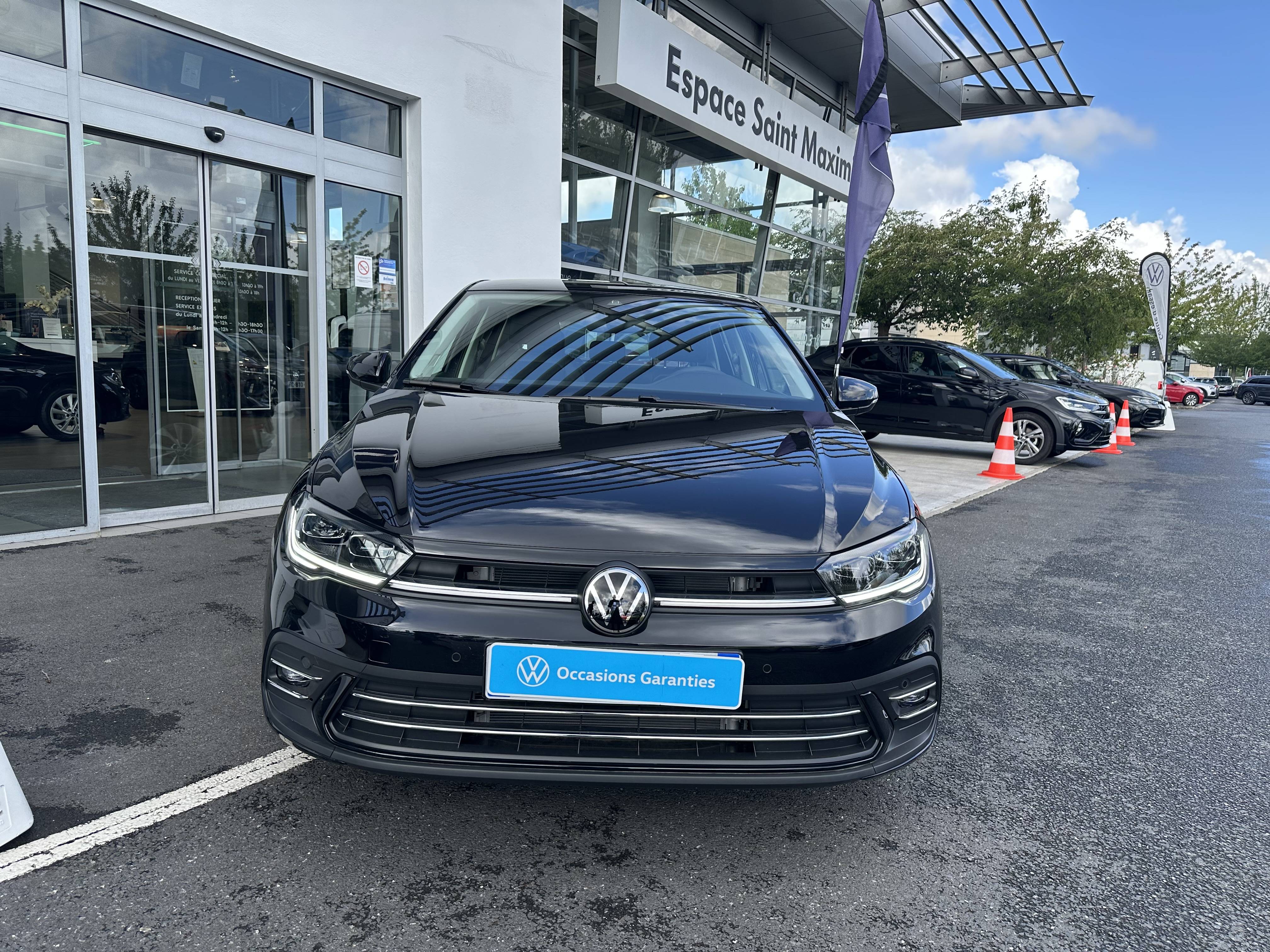 VOLKSWAGEN POLO