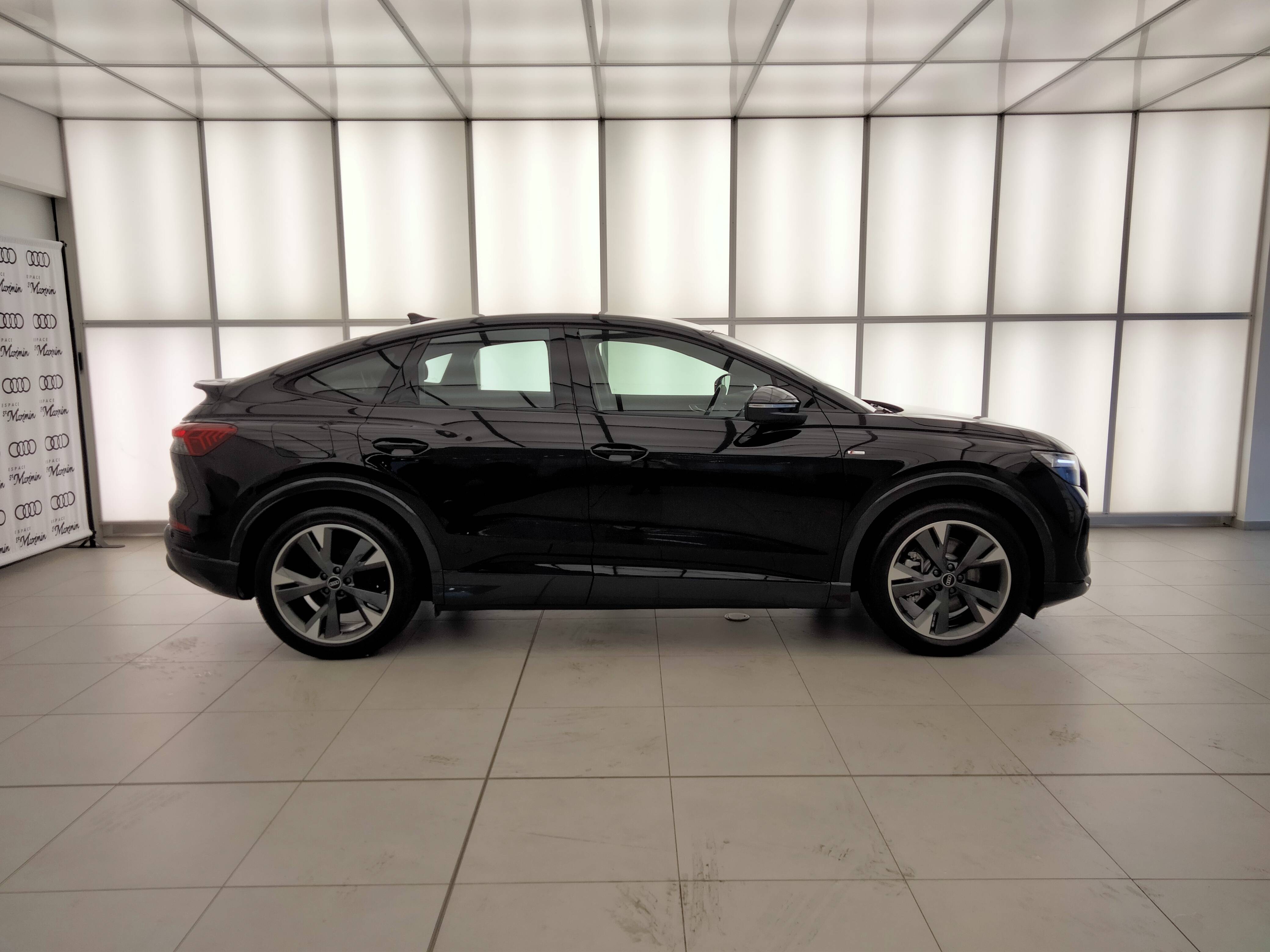 AUDI Q4 E-TRON SB