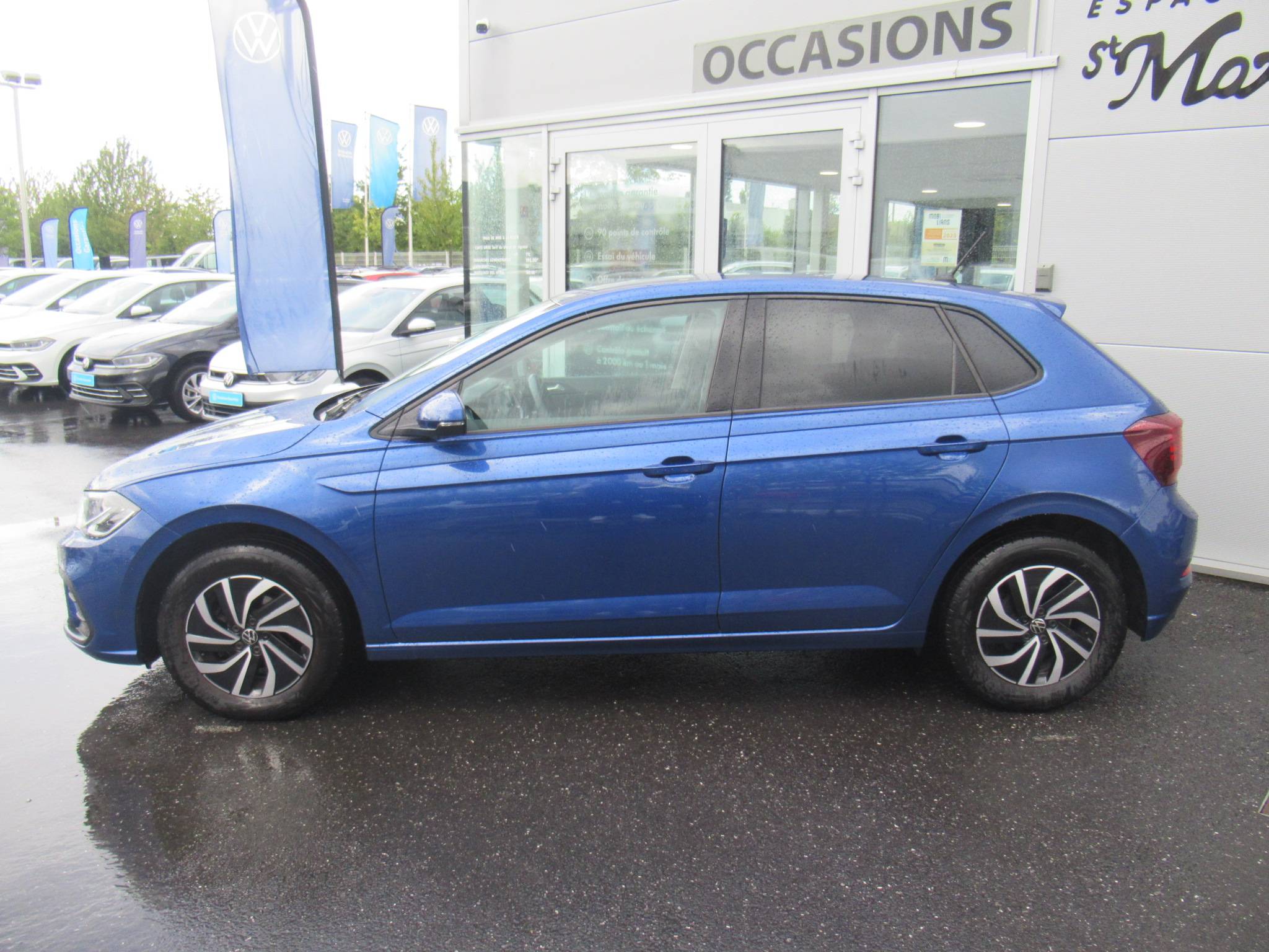 VOLKSWAGEN POLO
