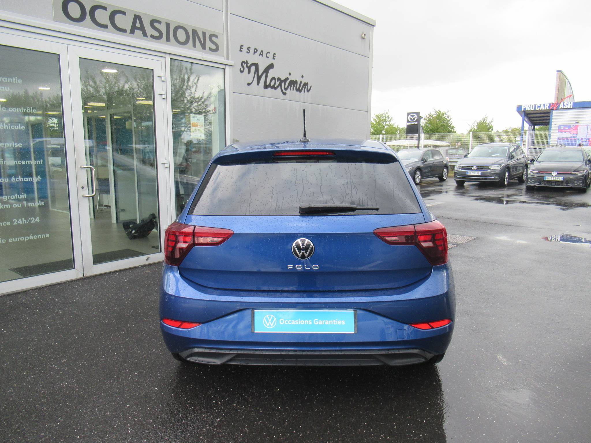 VOLKSWAGEN POLO