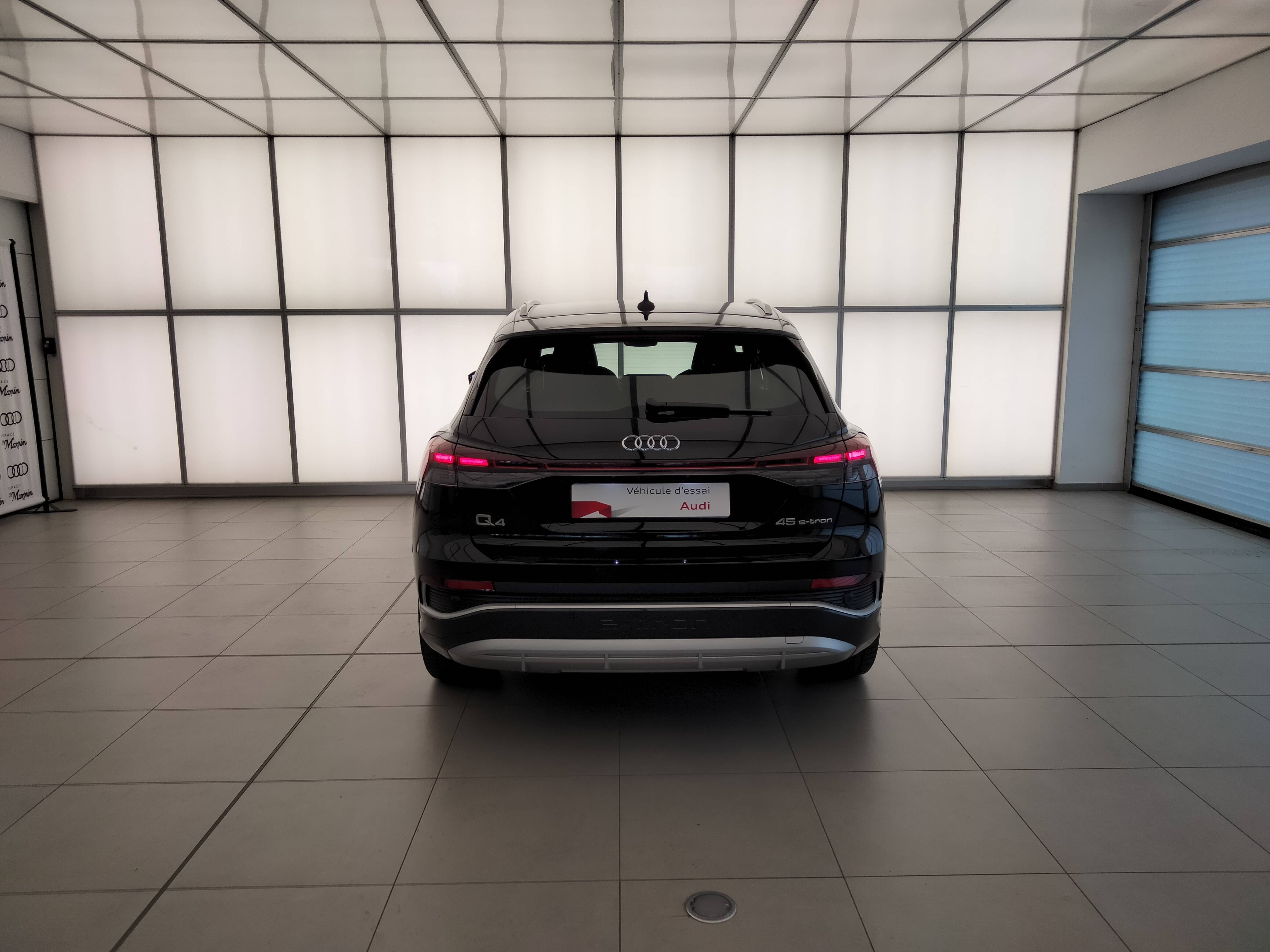 AUDI Q4 E-TRON