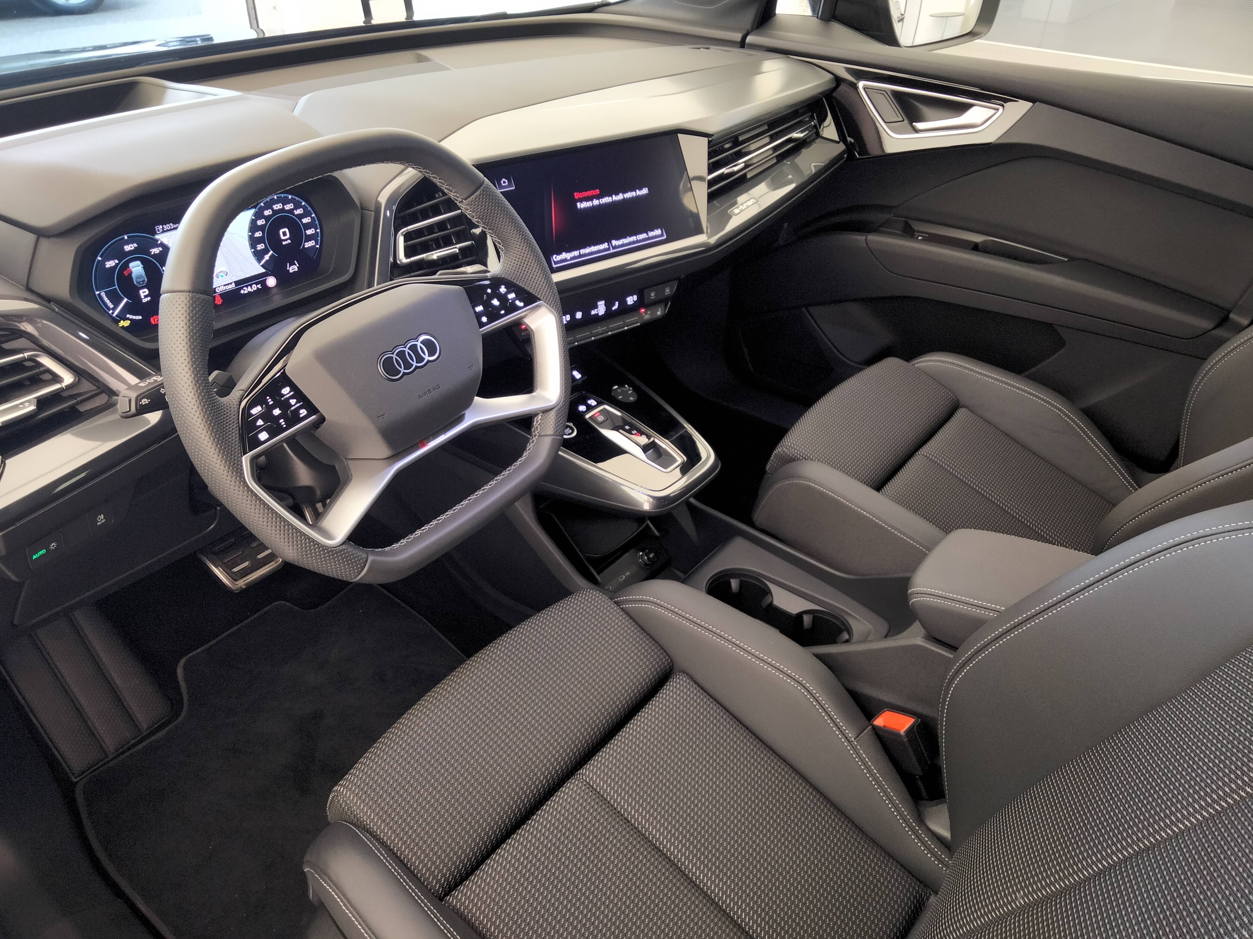 AUDI Q4 E-TRON