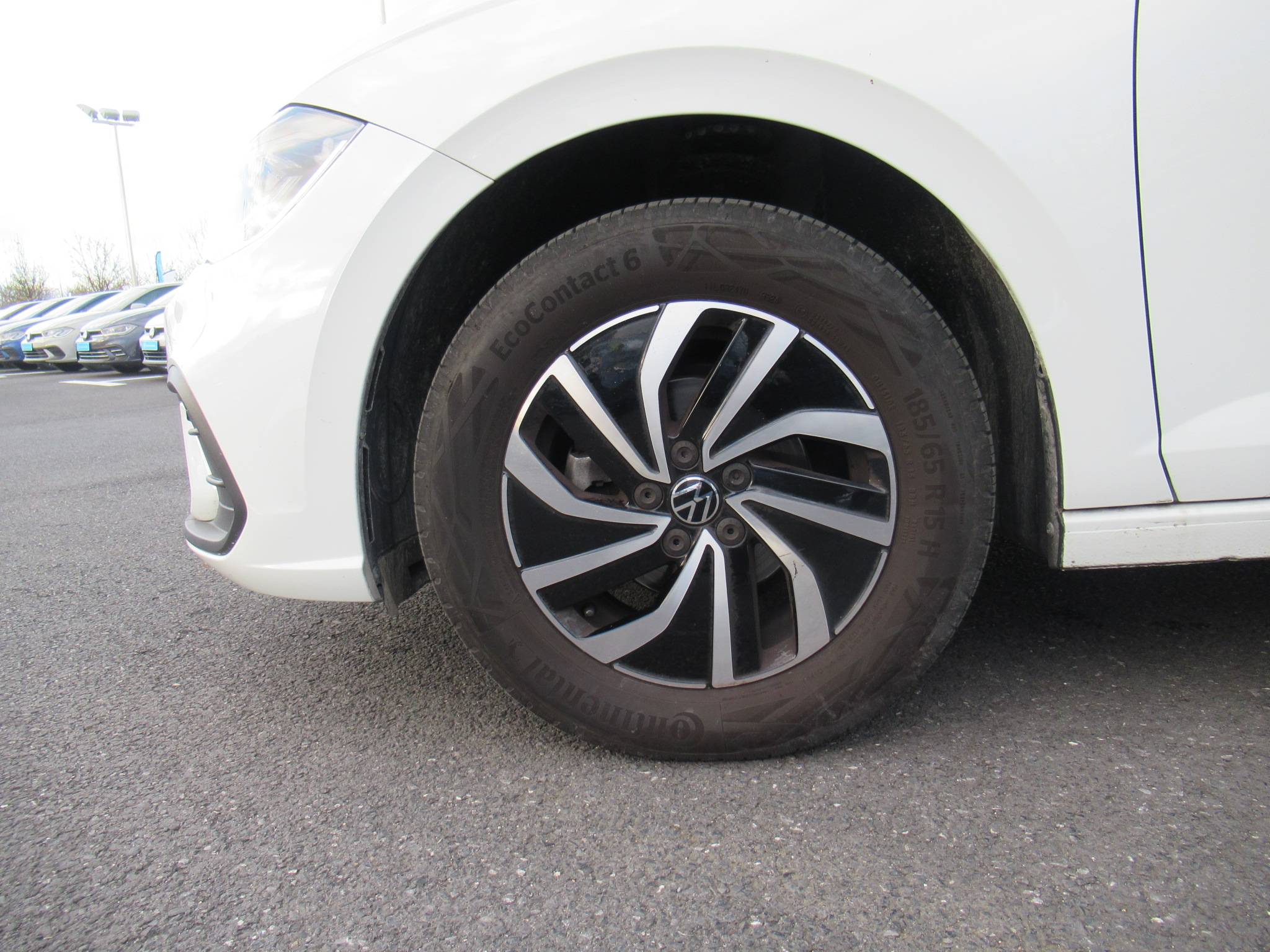 VOLKSWAGEN POLO