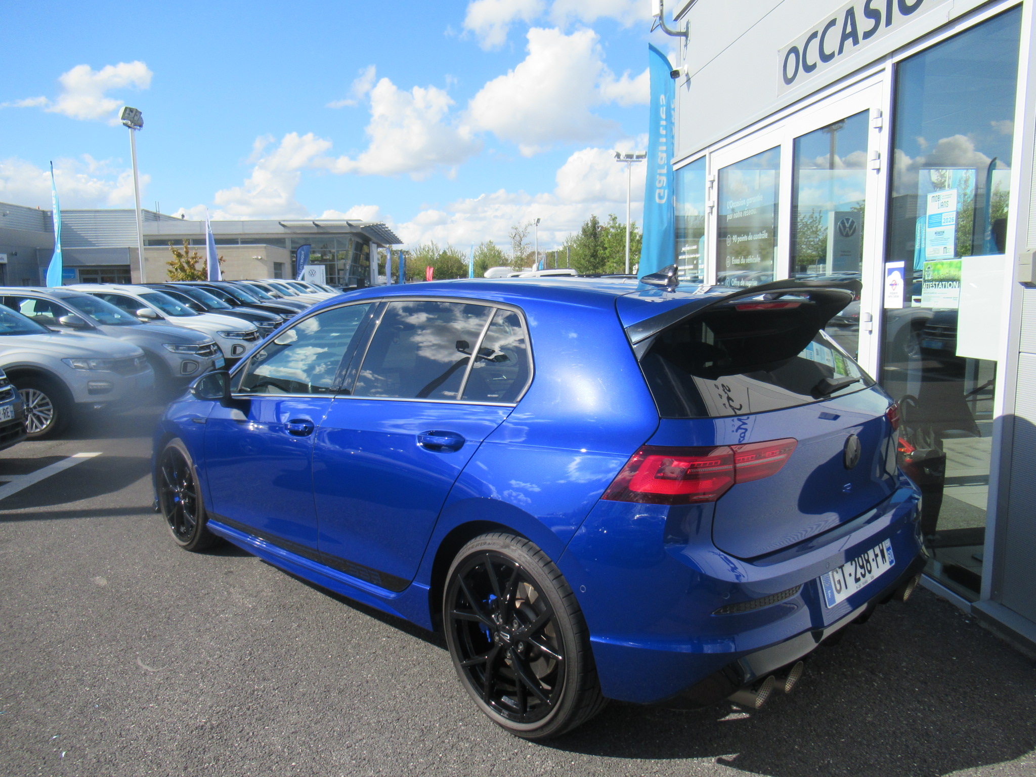VOLKSWAGEN GOLF