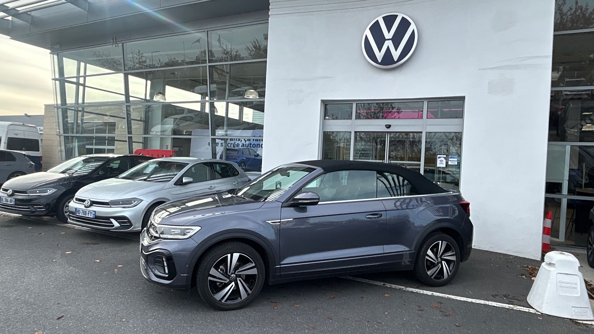VOLKSWAGEN T-ROC CABRIOLET