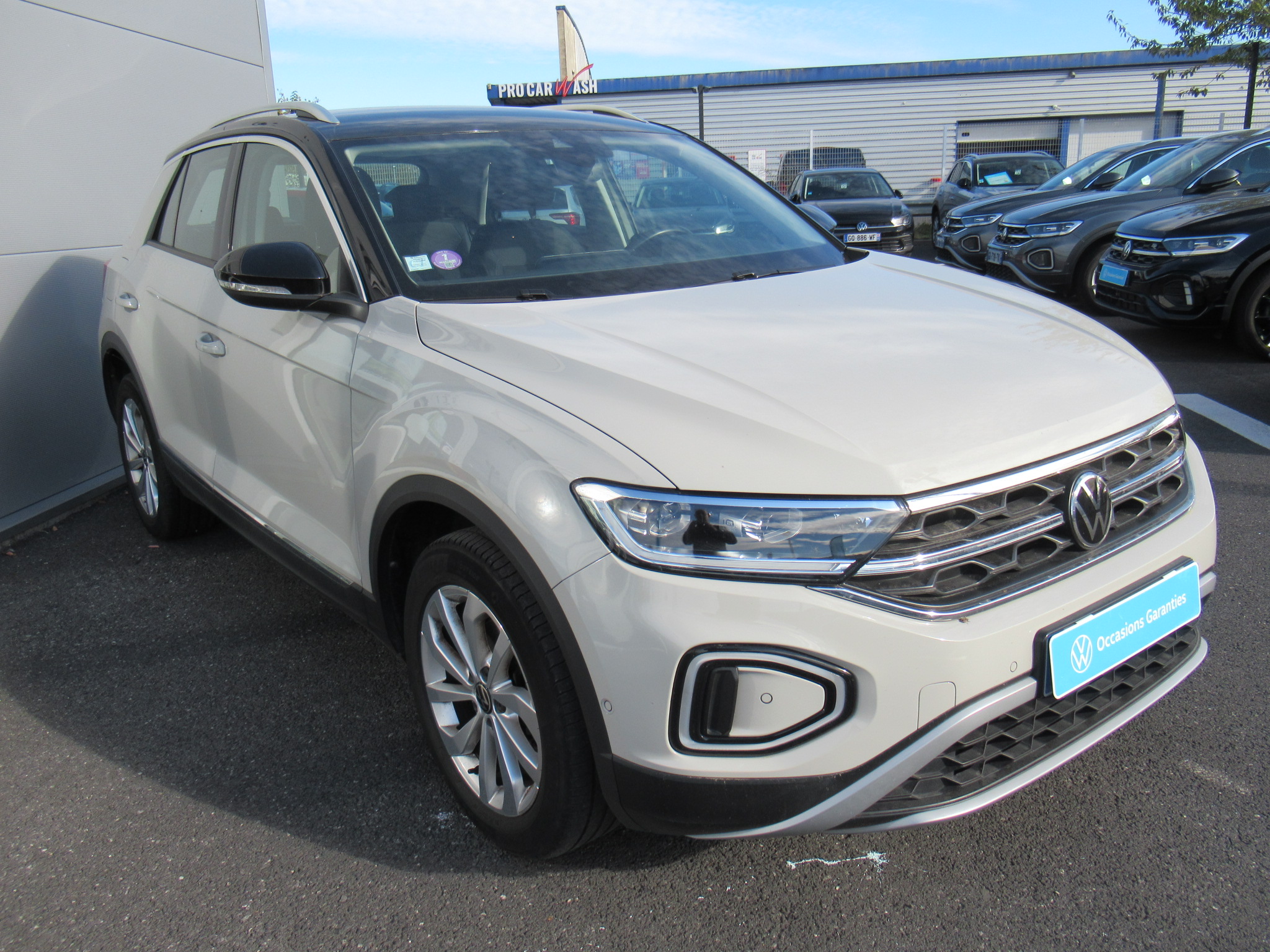 VOLKSWAGEN T-ROC