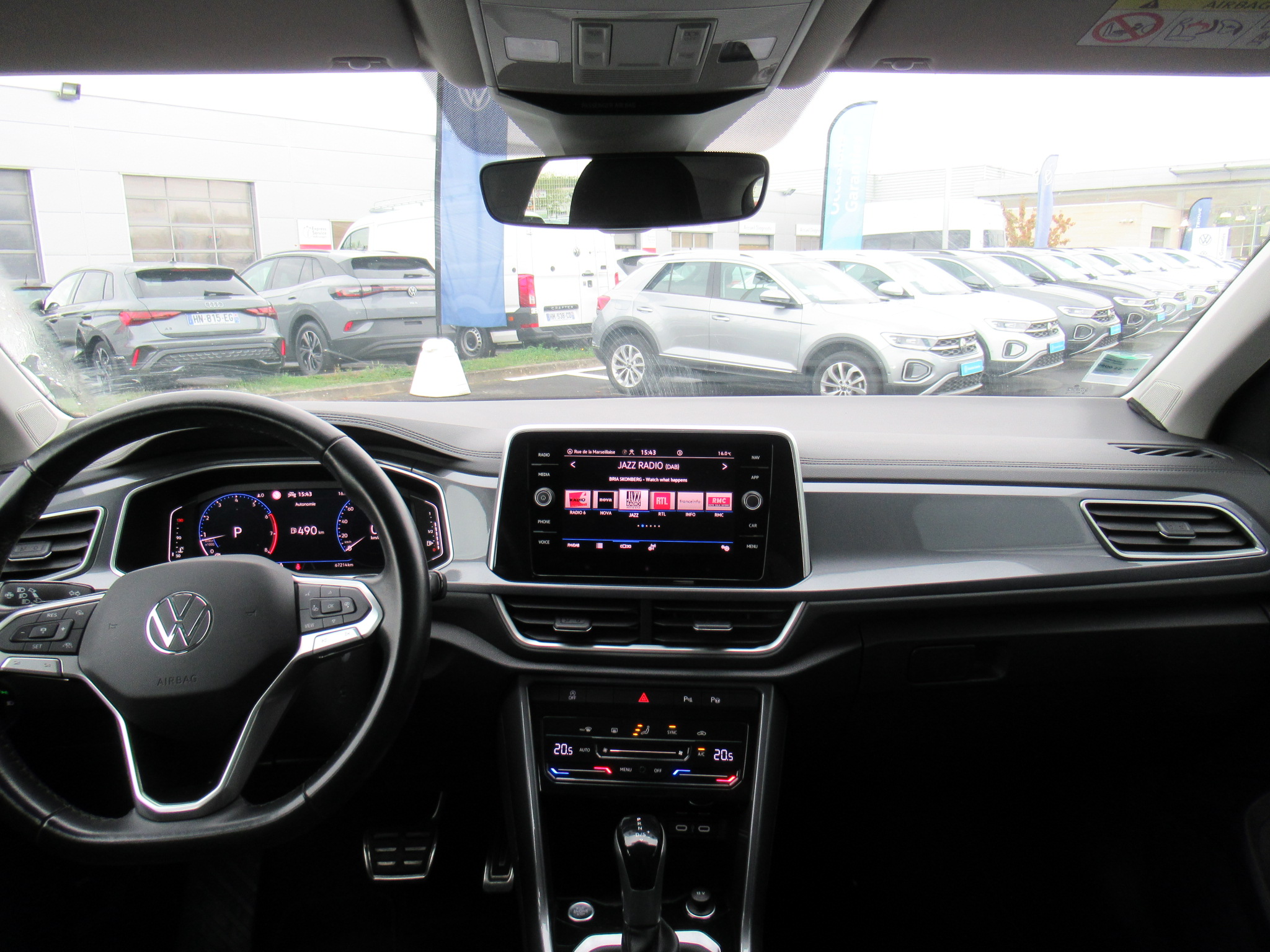 VOLKSWAGEN T-ROC