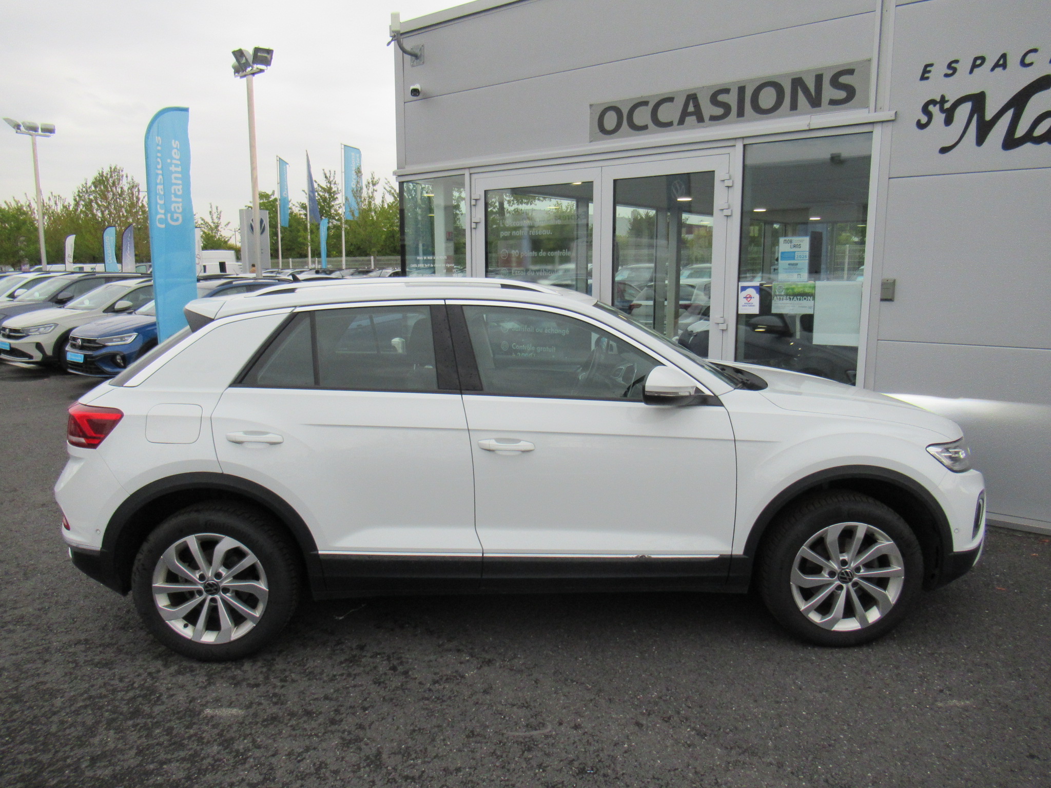 VOLKSWAGEN T-ROC