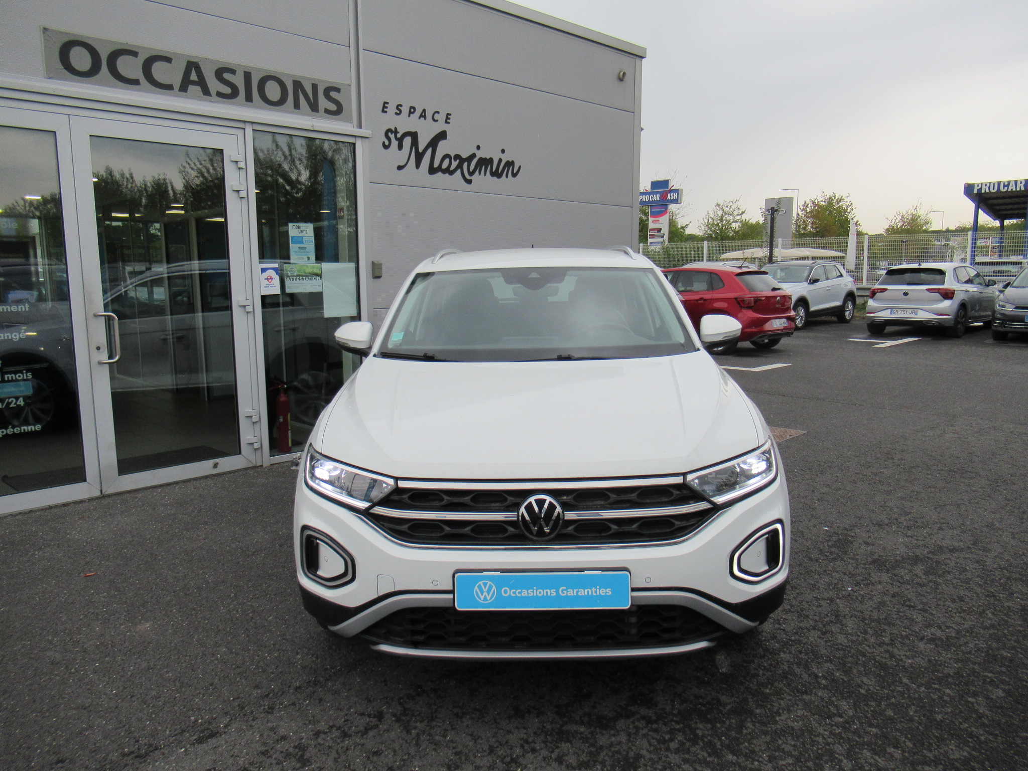 VOLKSWAGEN T-ROC