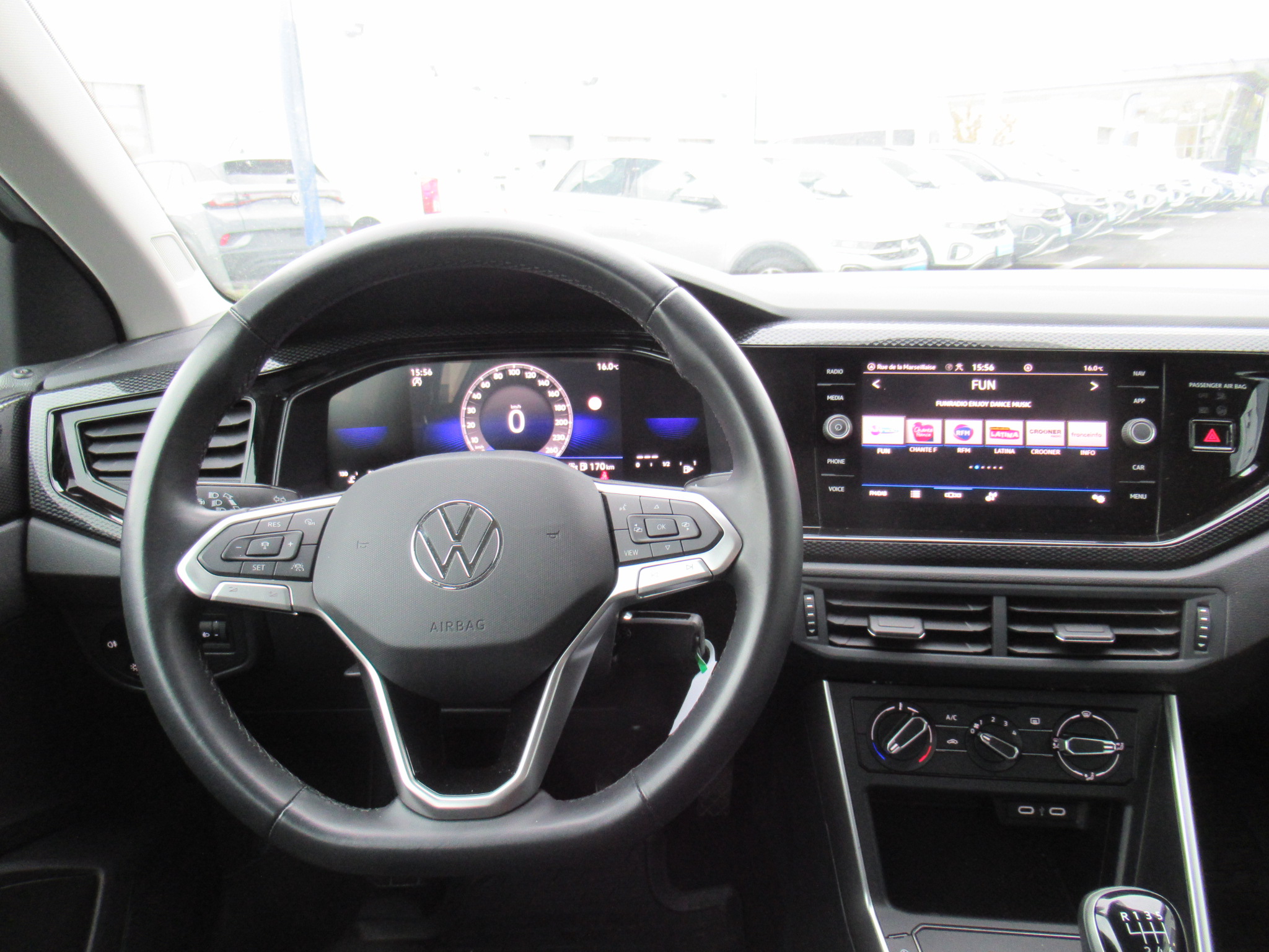 VOLKSWAGEN TAIGO