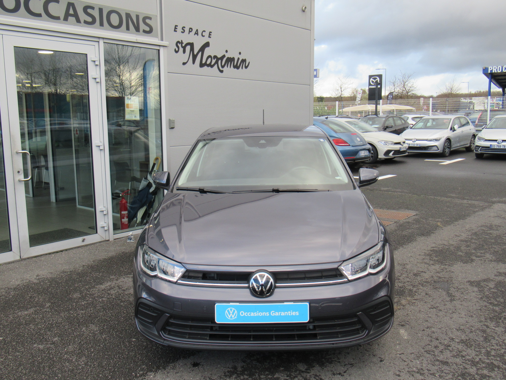 VOLKSWAGEN POLO