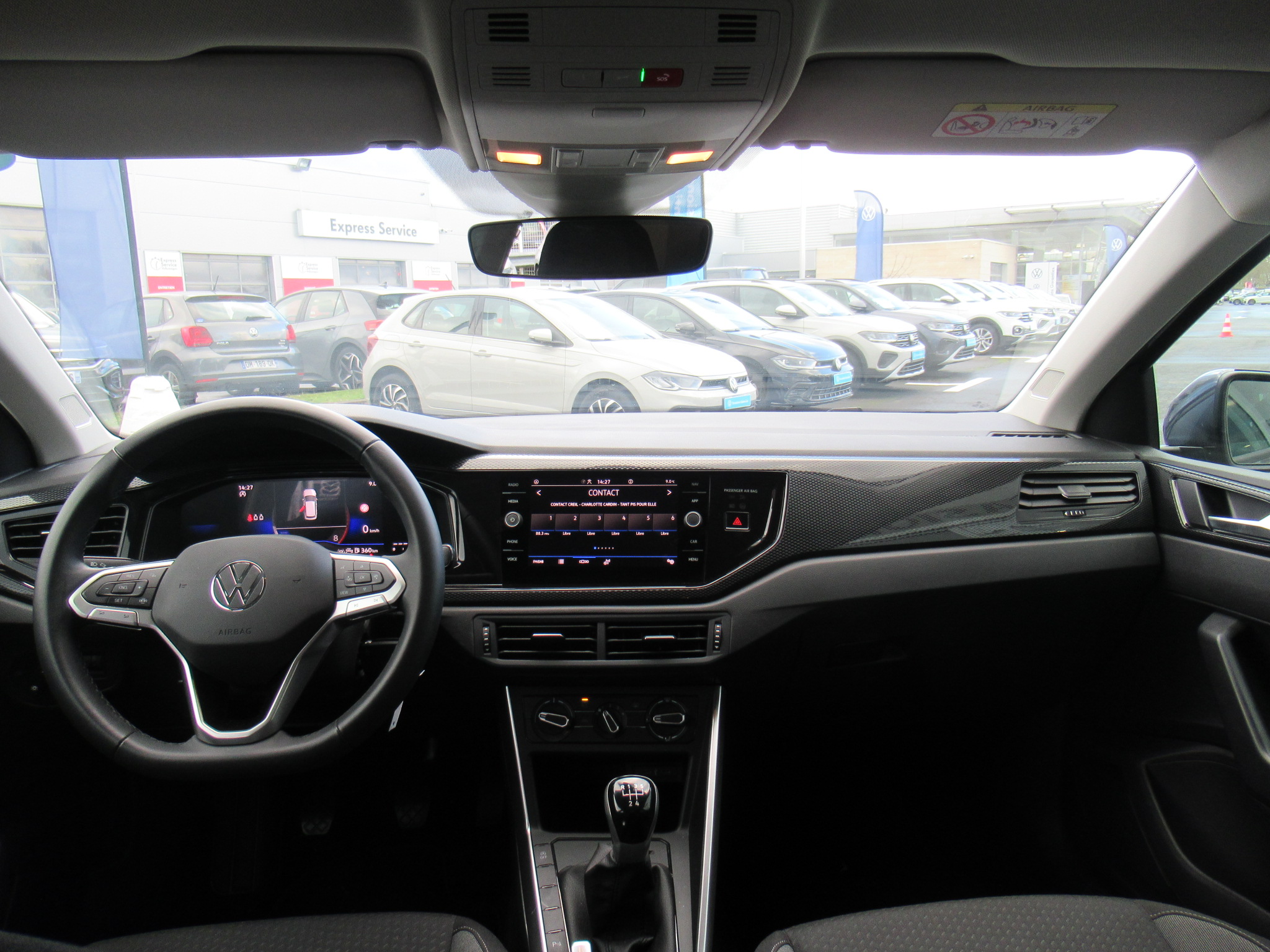 VOLKSWAGEN POLO