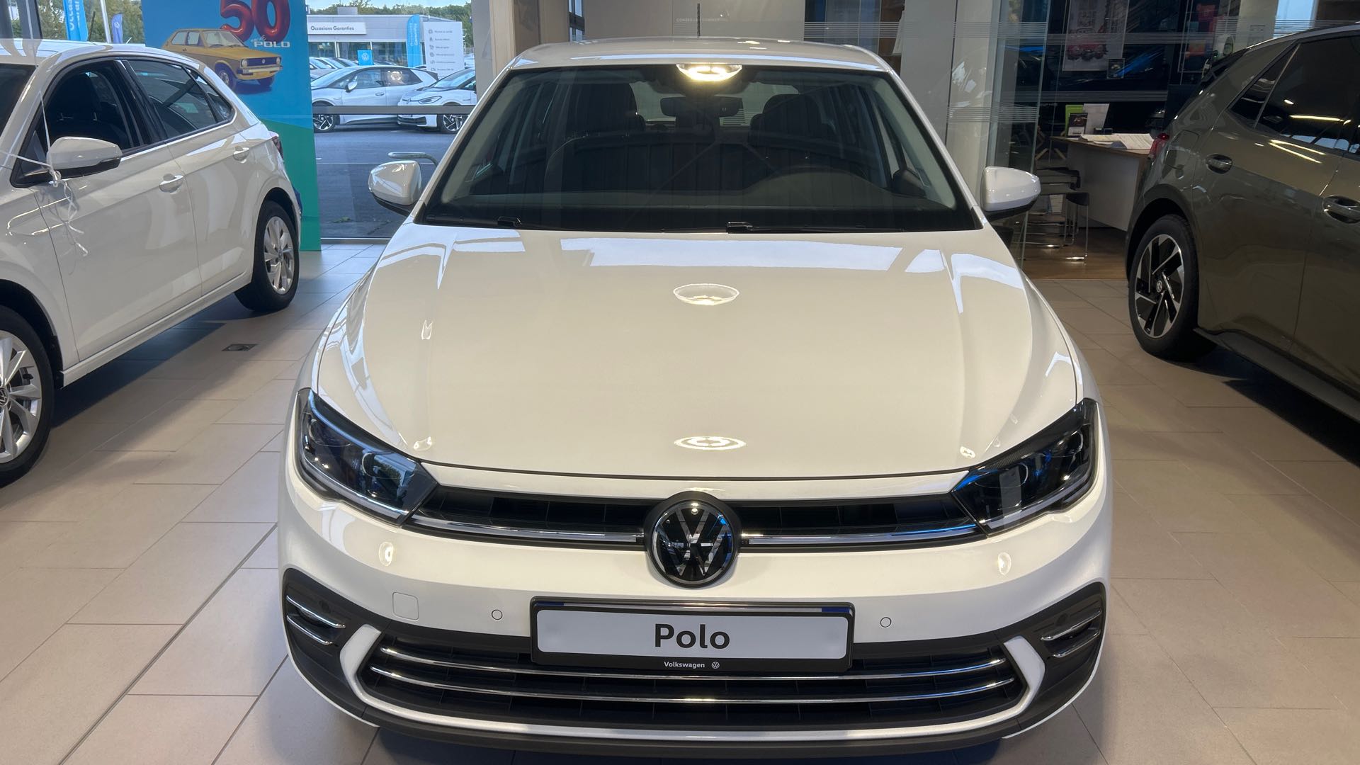 VOLKSWAGEN POLO