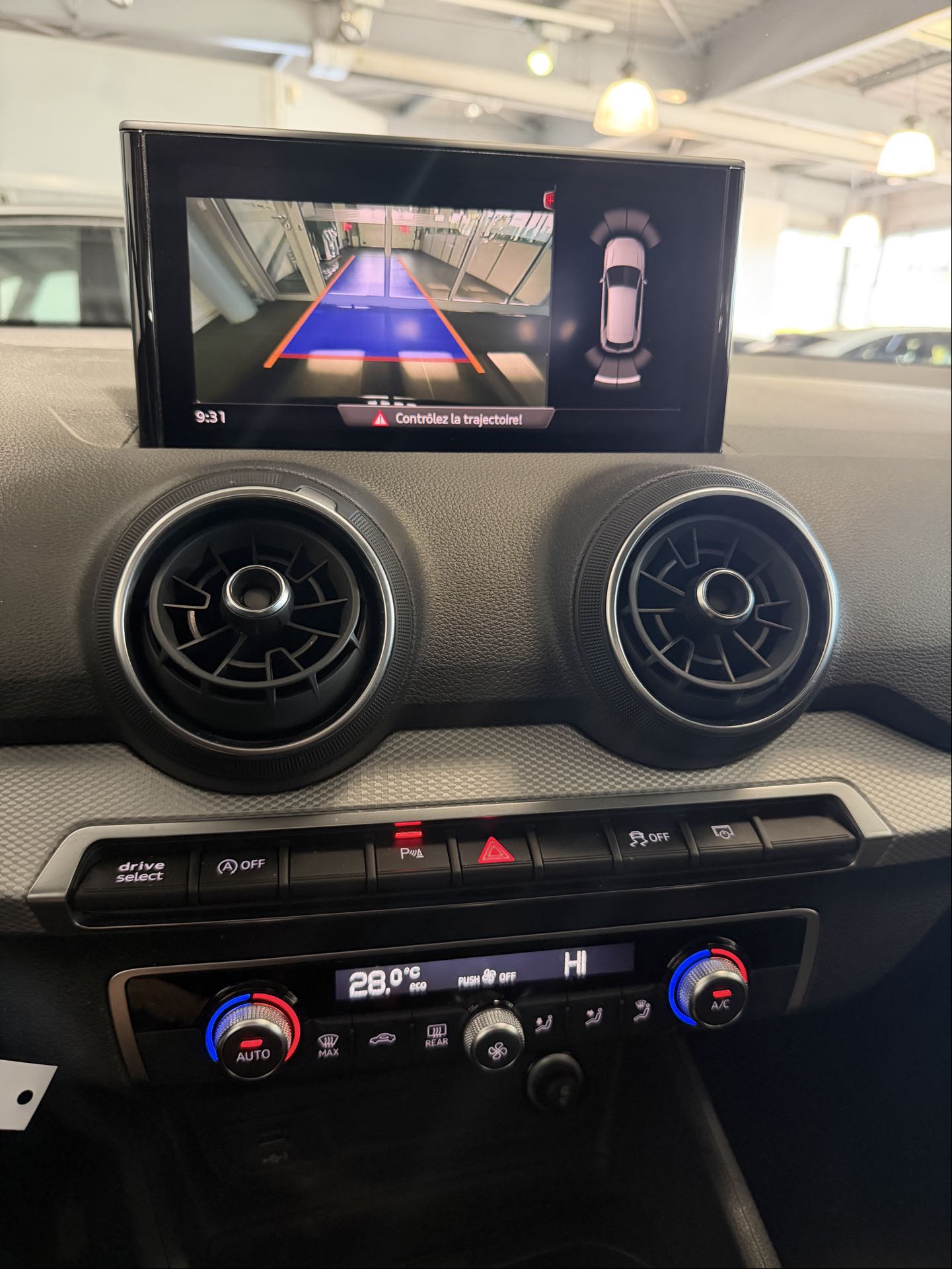 AUDI Q2