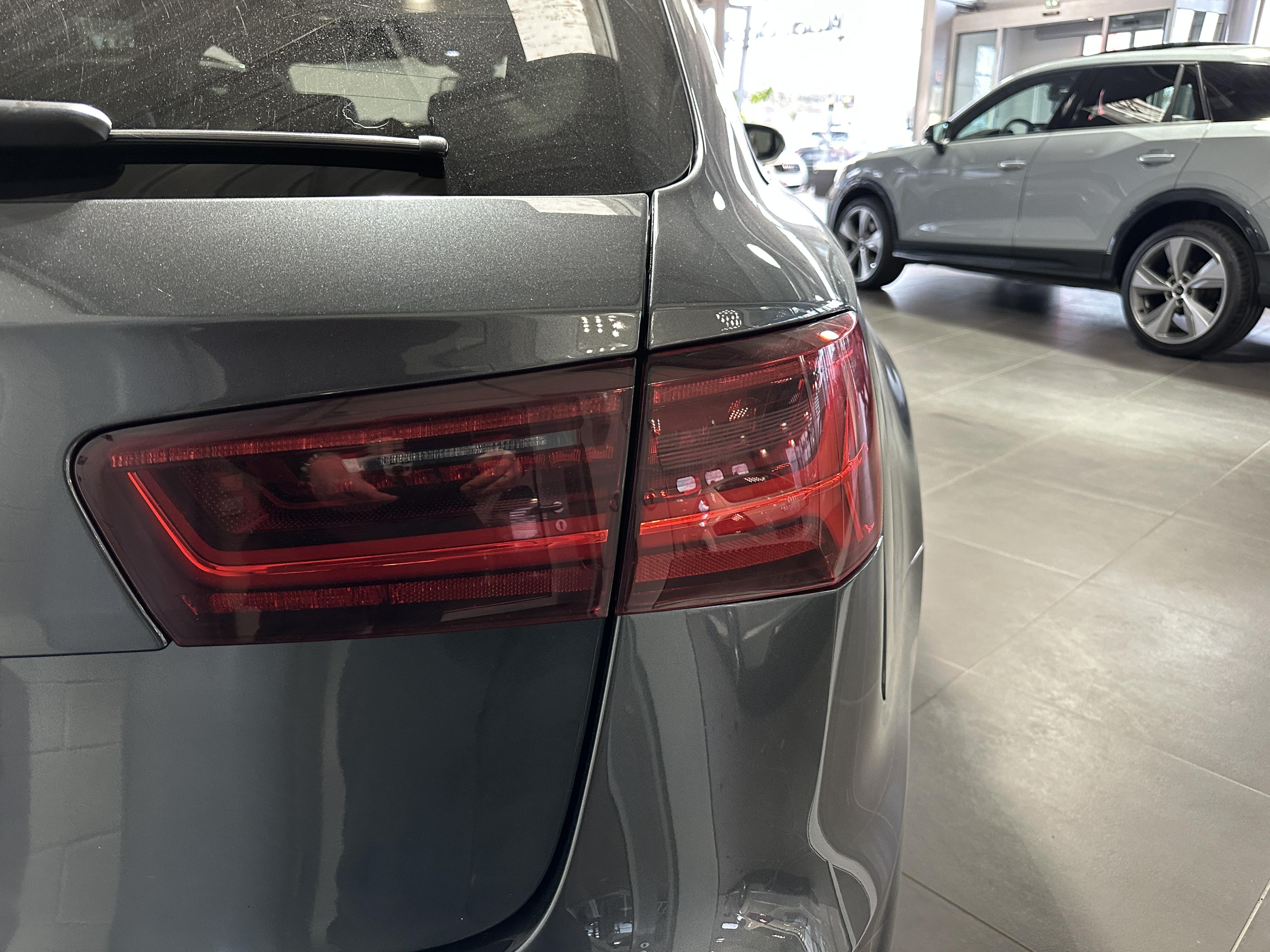 AUDI RS6 AVANT