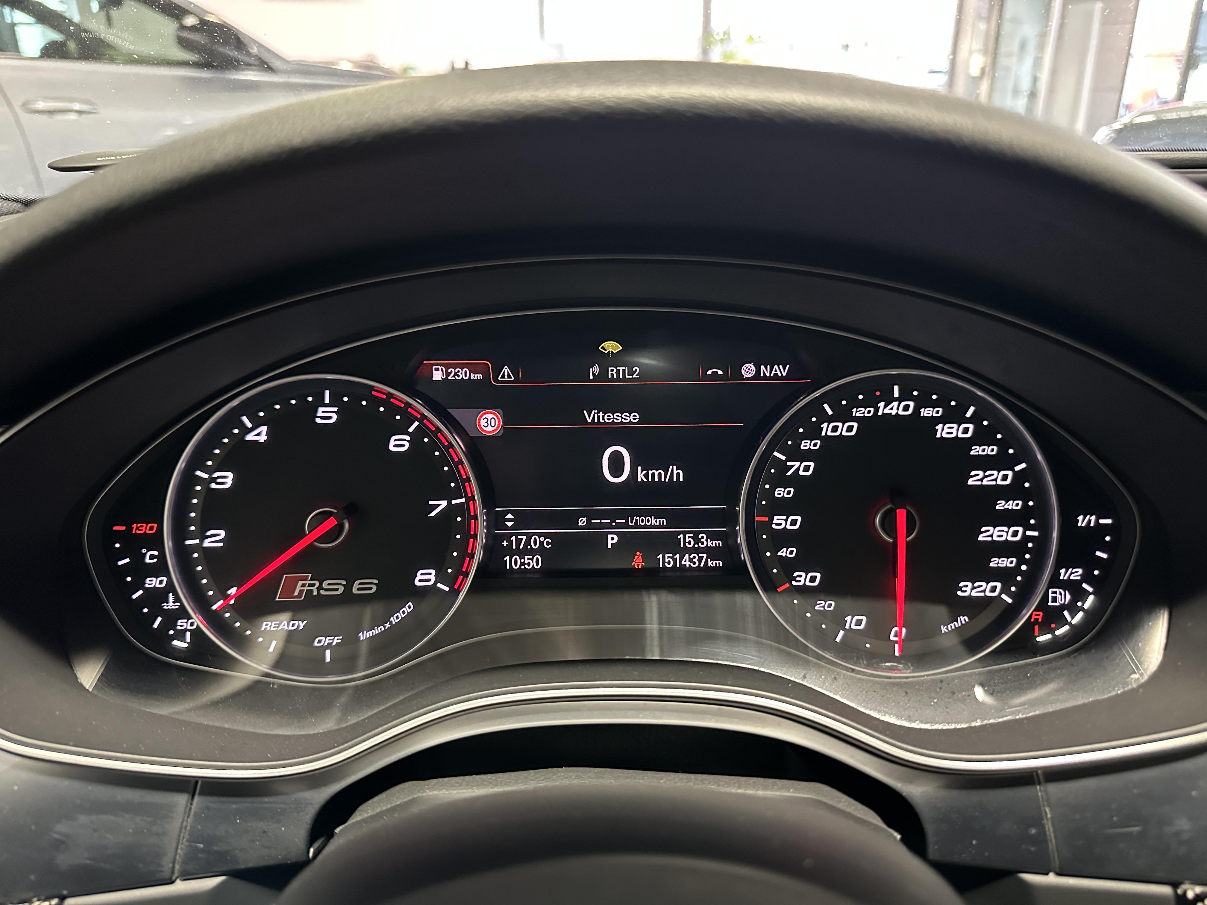 AUDI RS6 AVANT