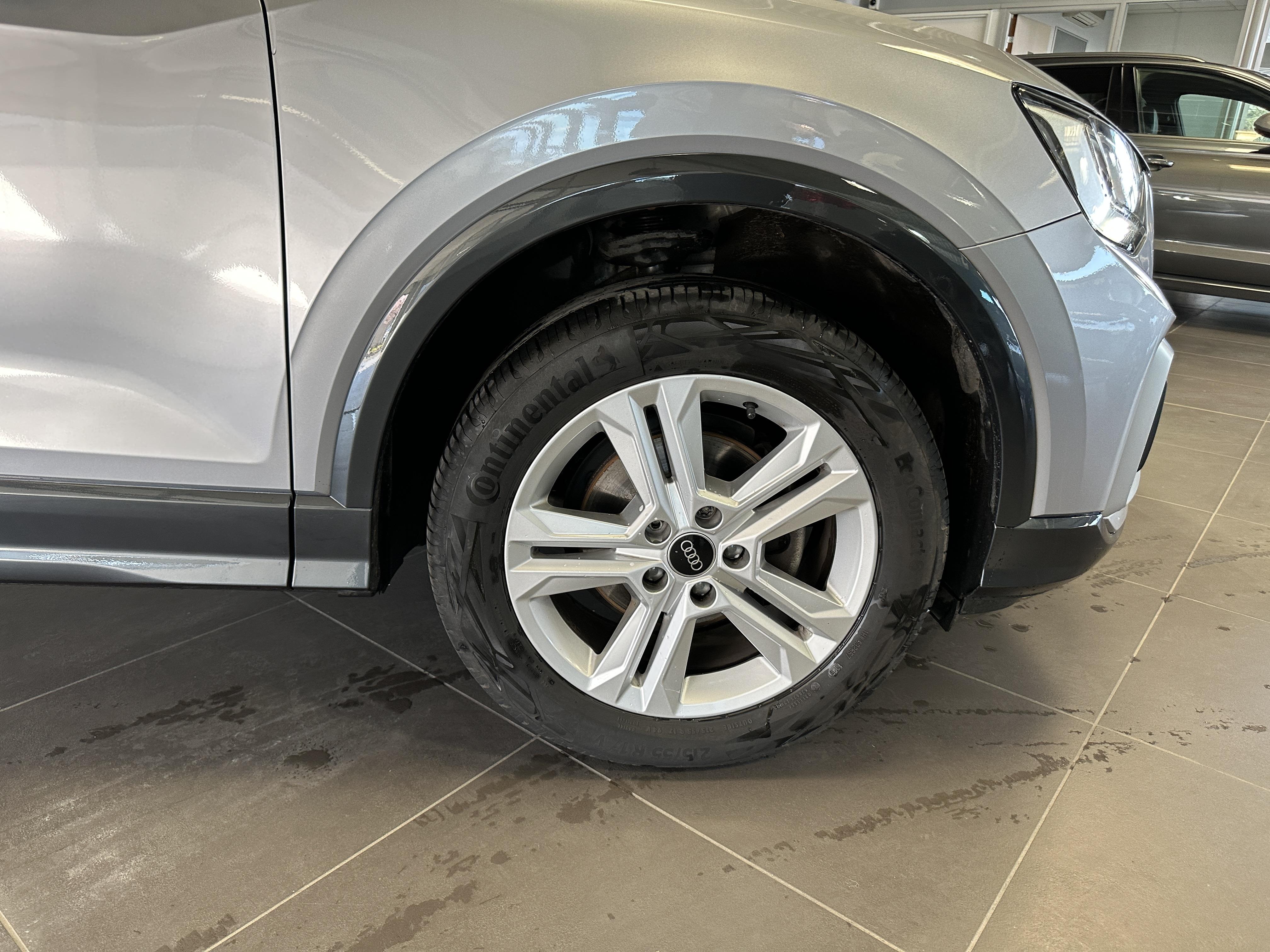 AUDI Q2
