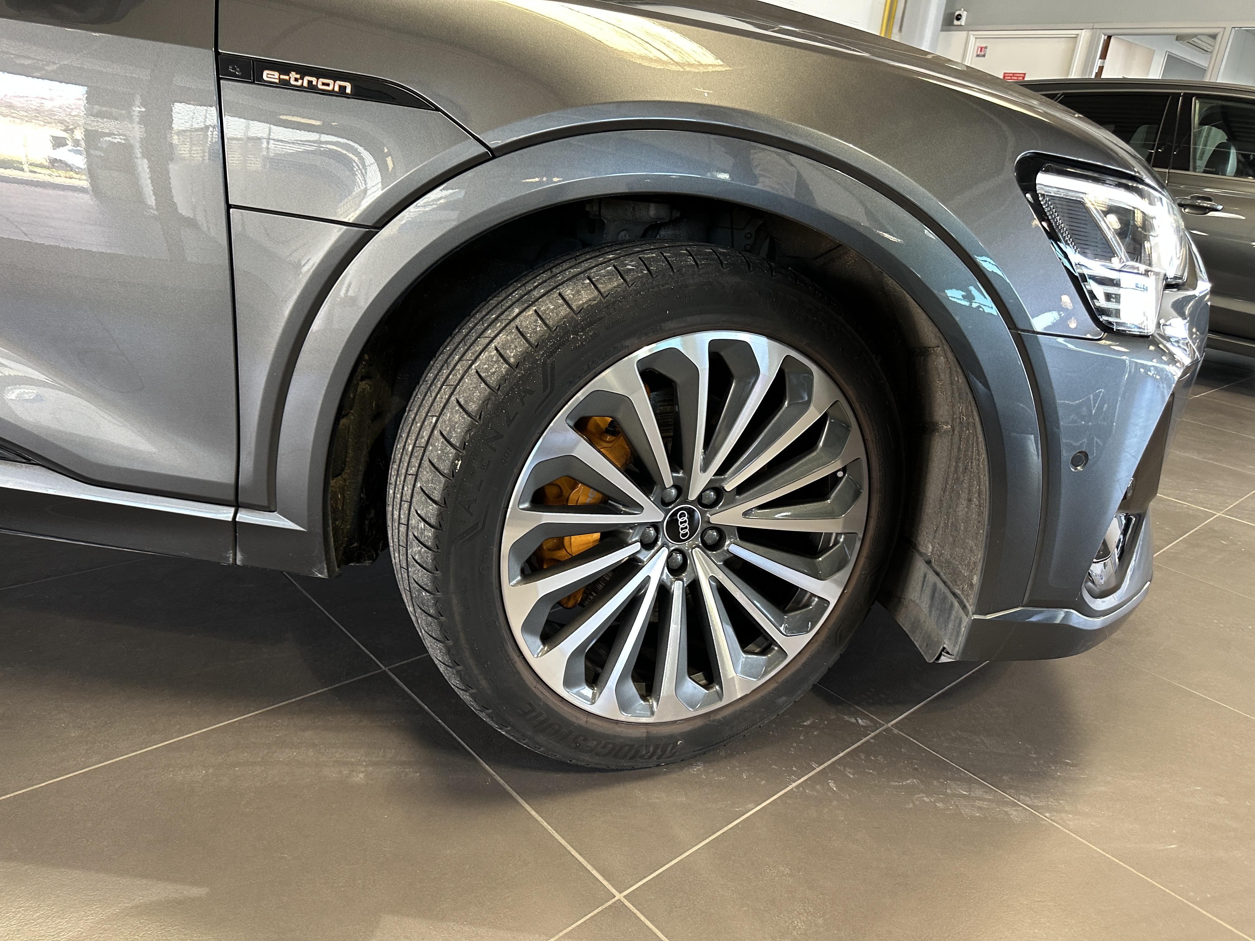 AUDI E-TRON SPORTBACK