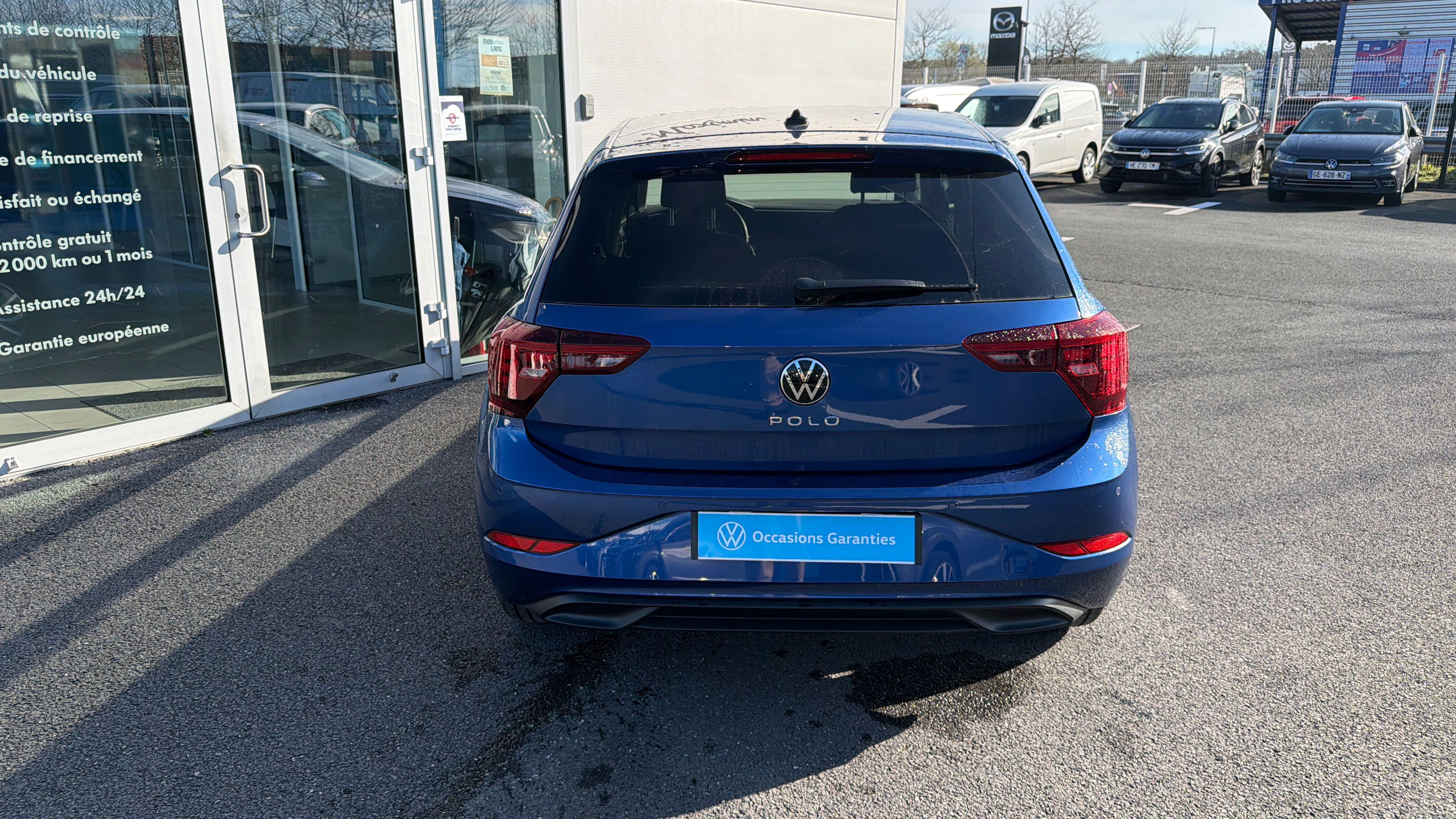 VOLKSWAGEN POLO