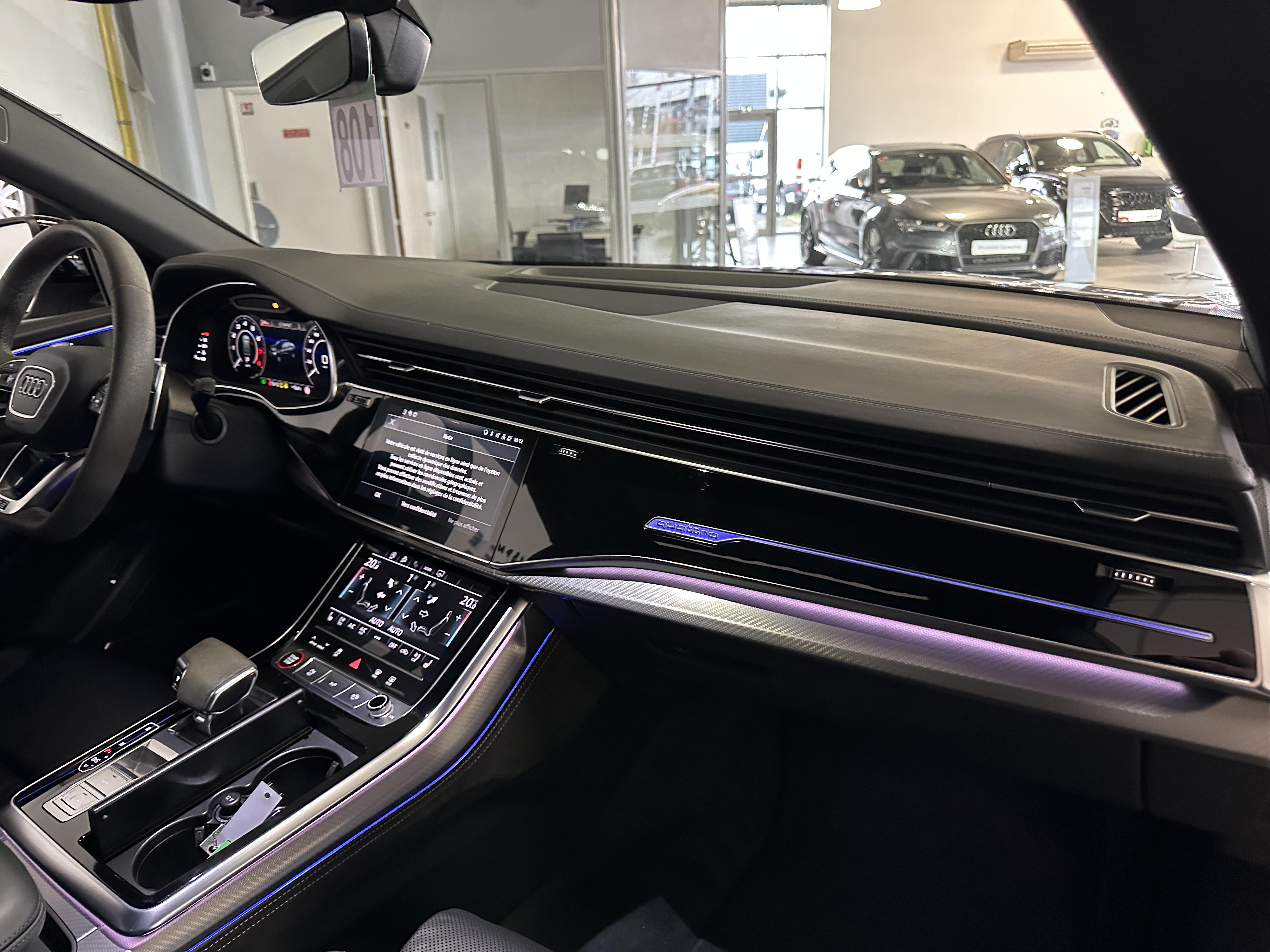AUDI RS Q8