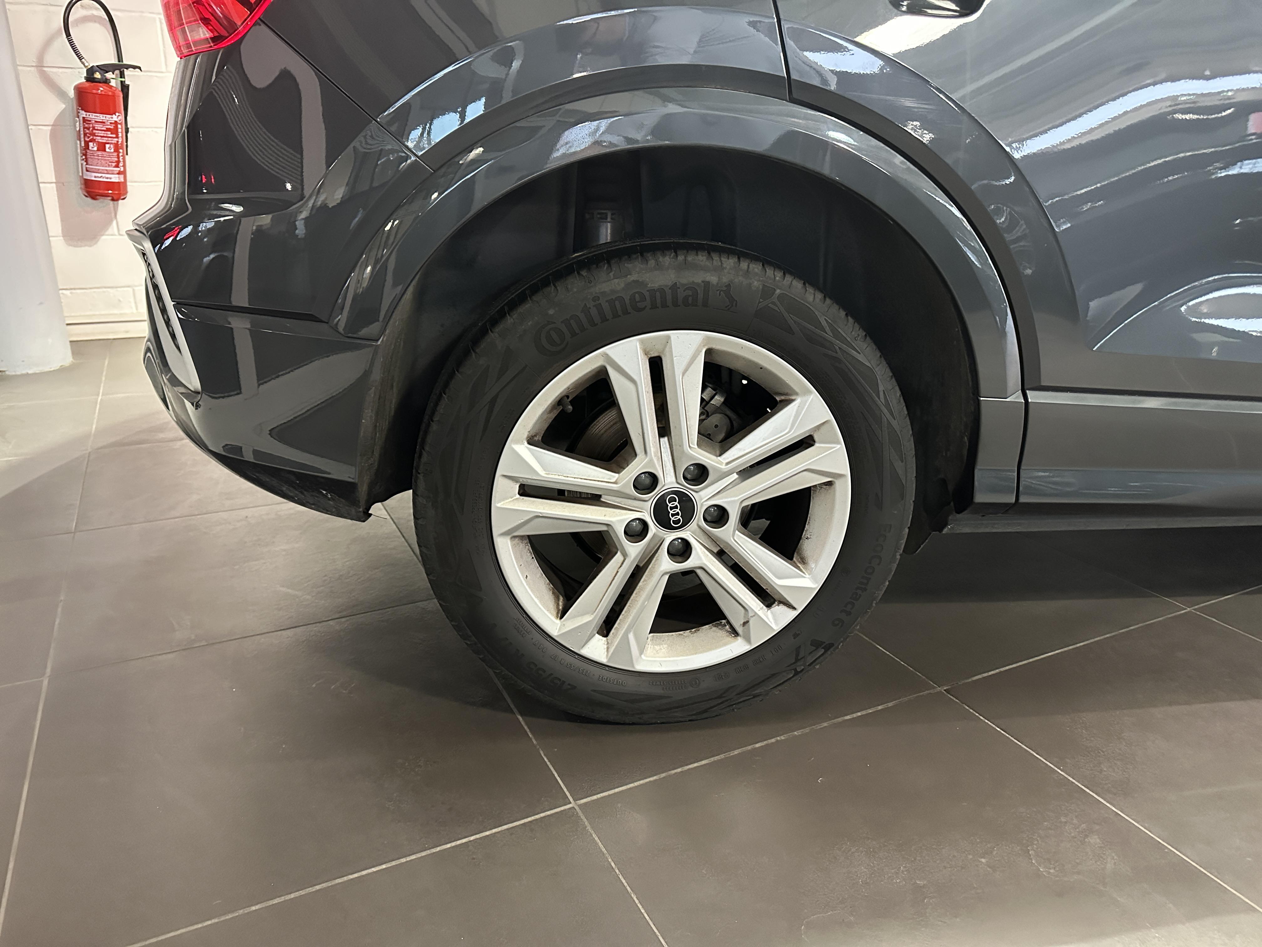 AUDI Q2