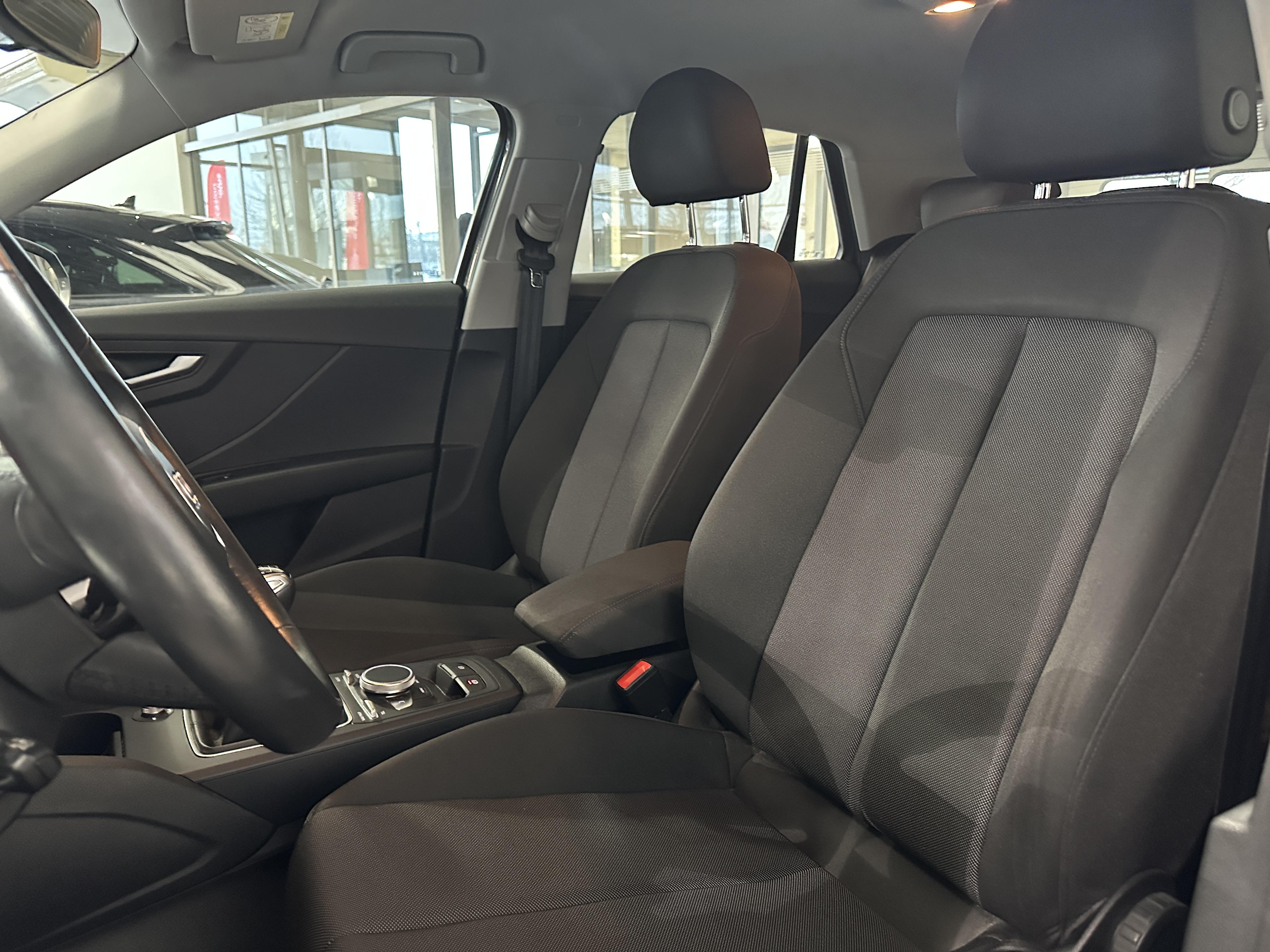 AUDI Q2