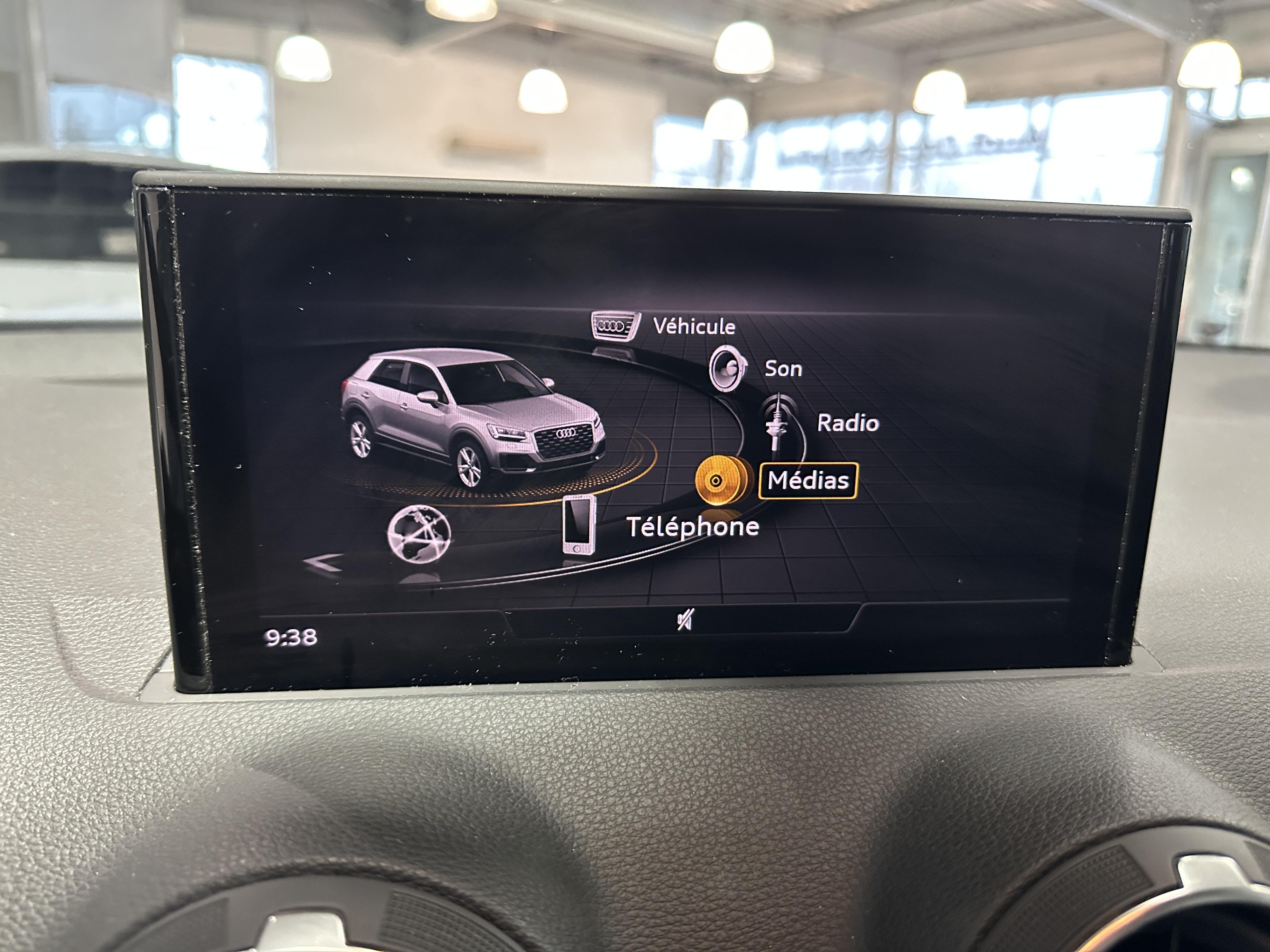 AUDI Q2