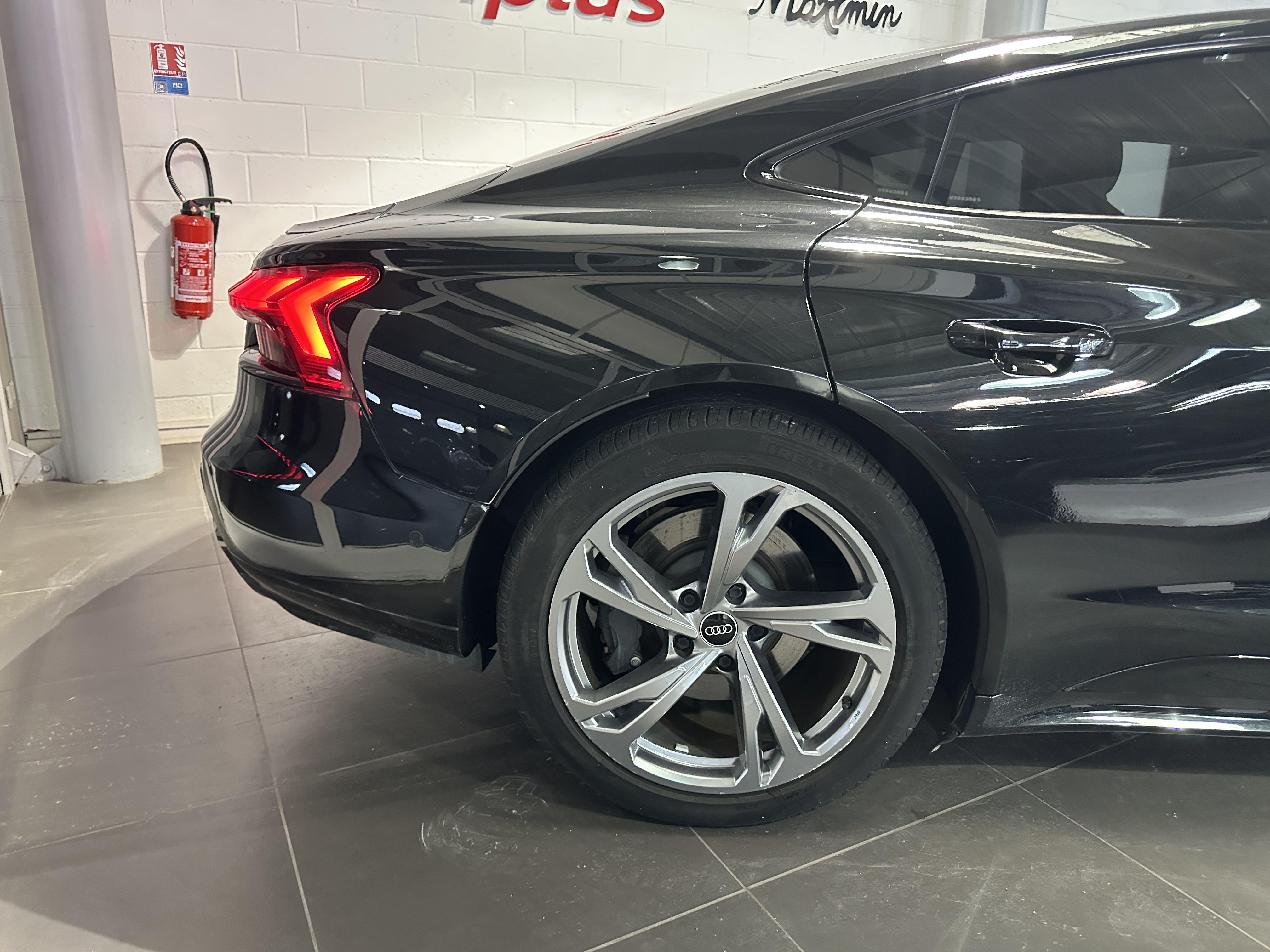AUDI E-TRON GT