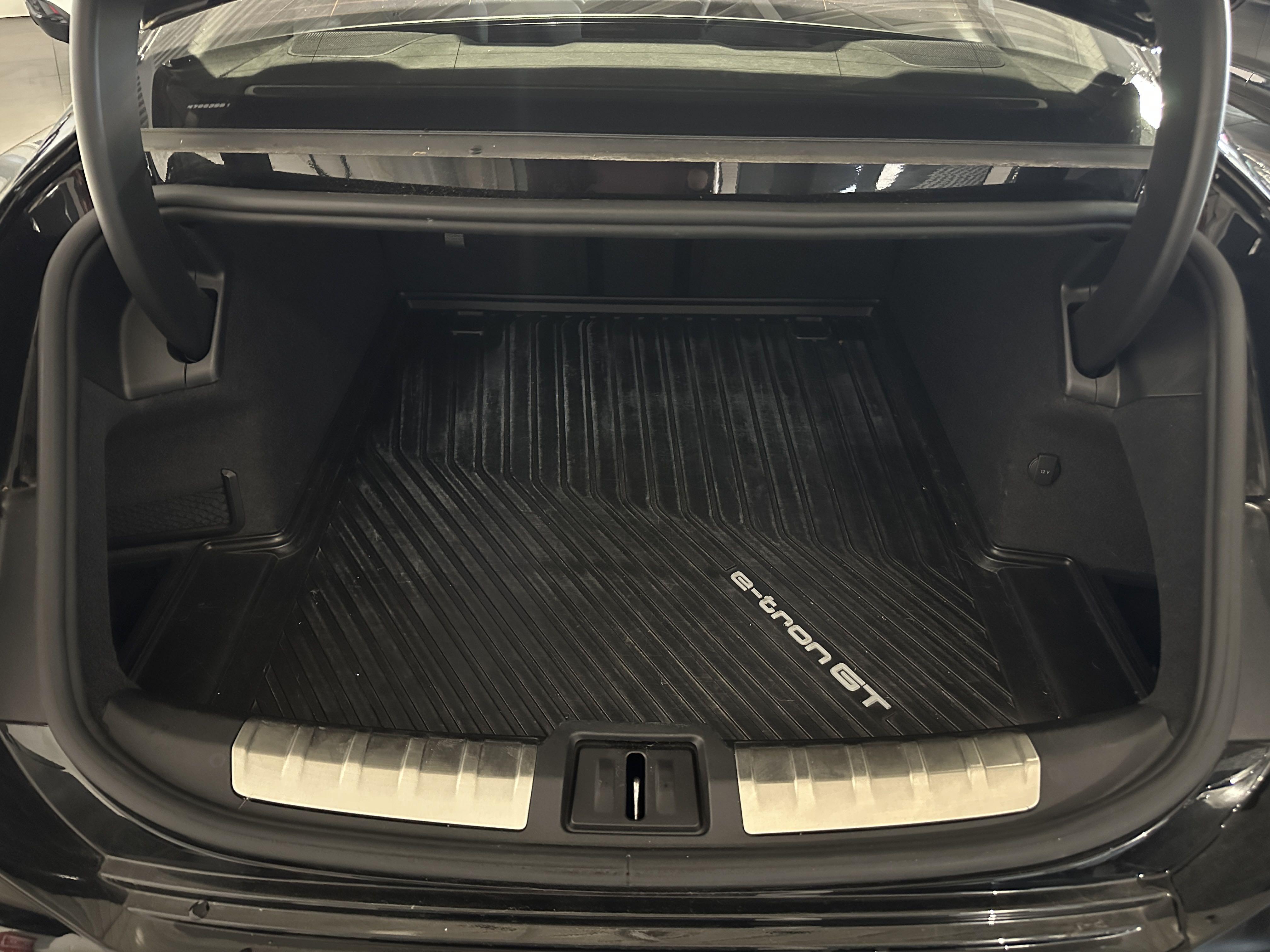 AUDI E-TRON GT