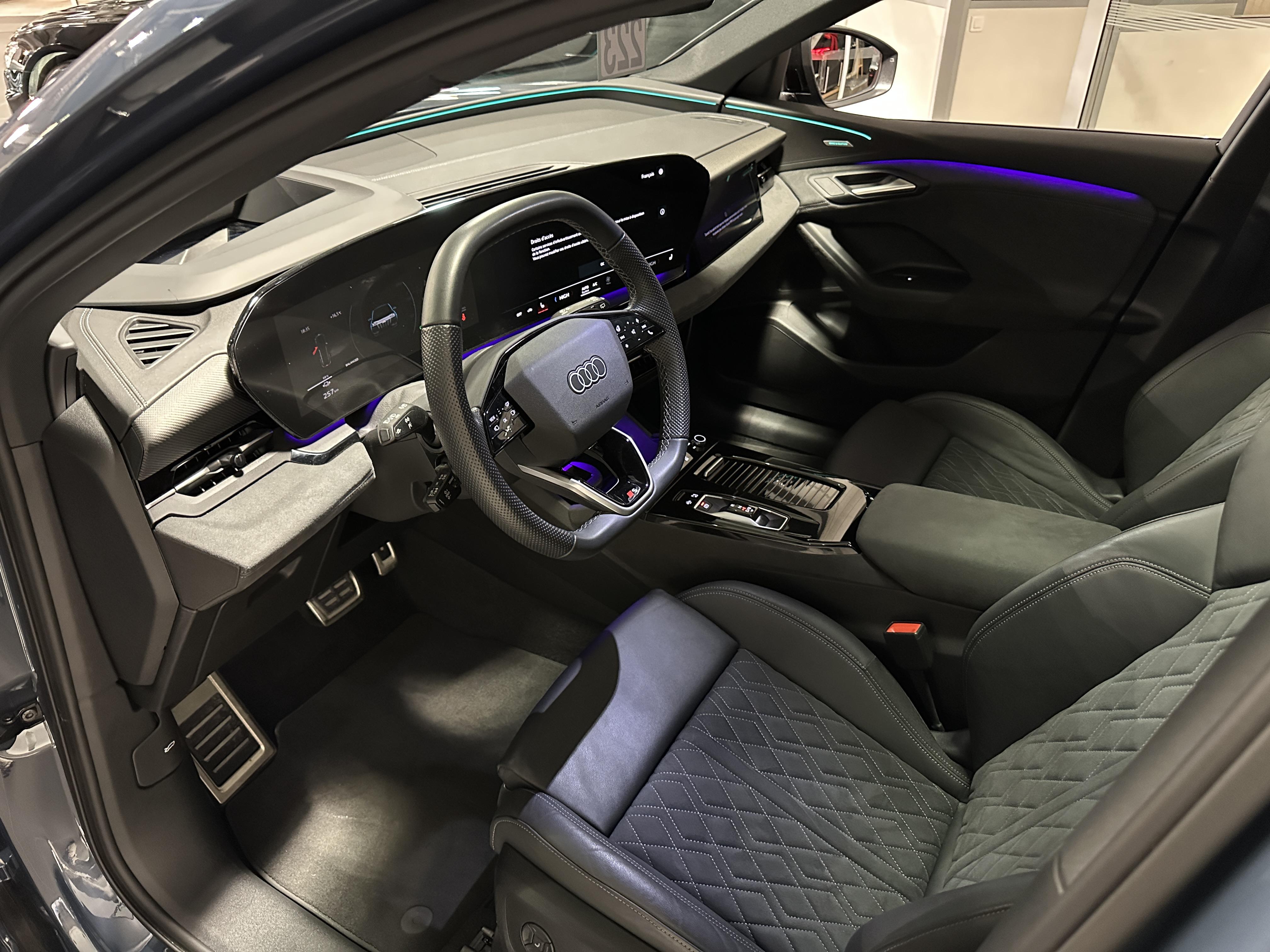 AUDI Q6 E-TRON