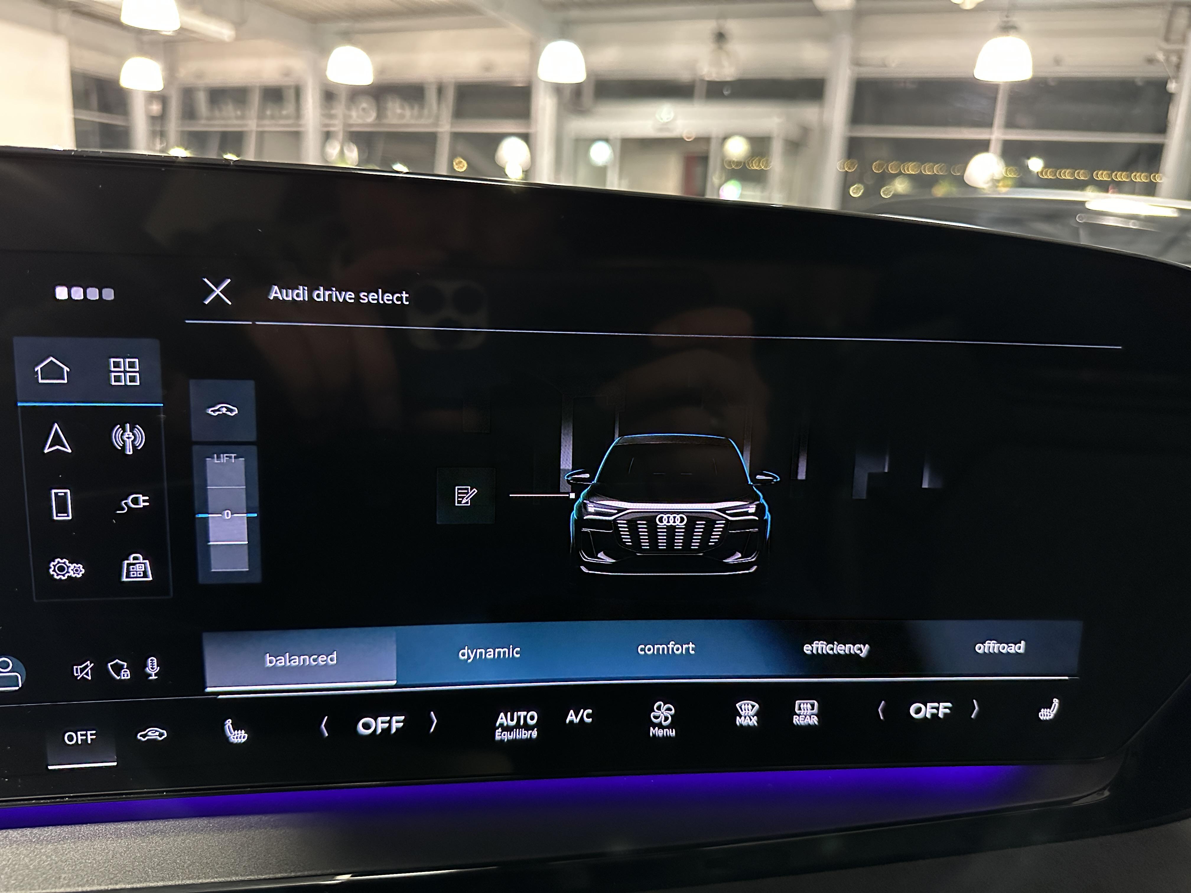 AUDI Q6 E-TRON