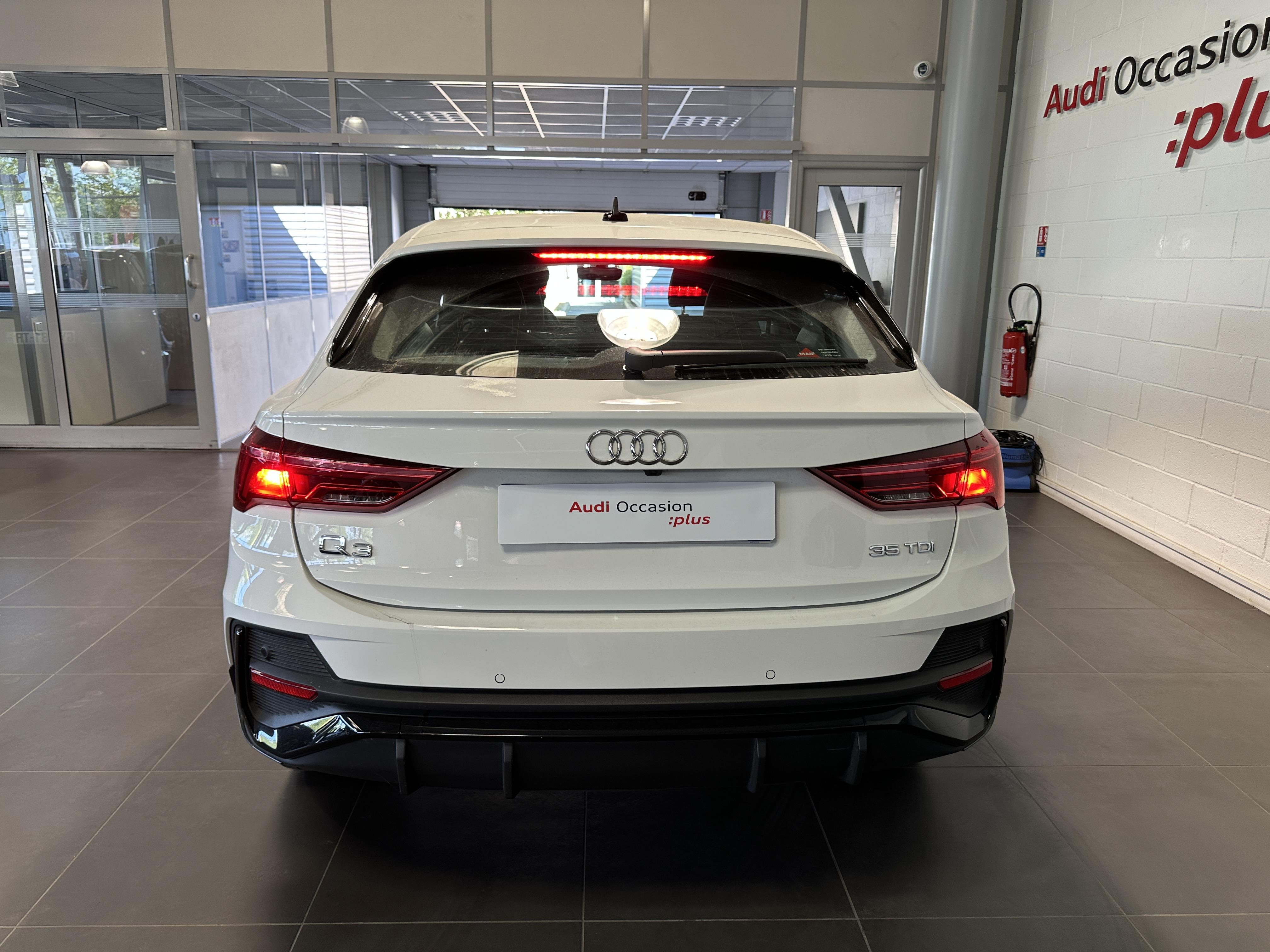 AUDI Q3 SPORTBACK