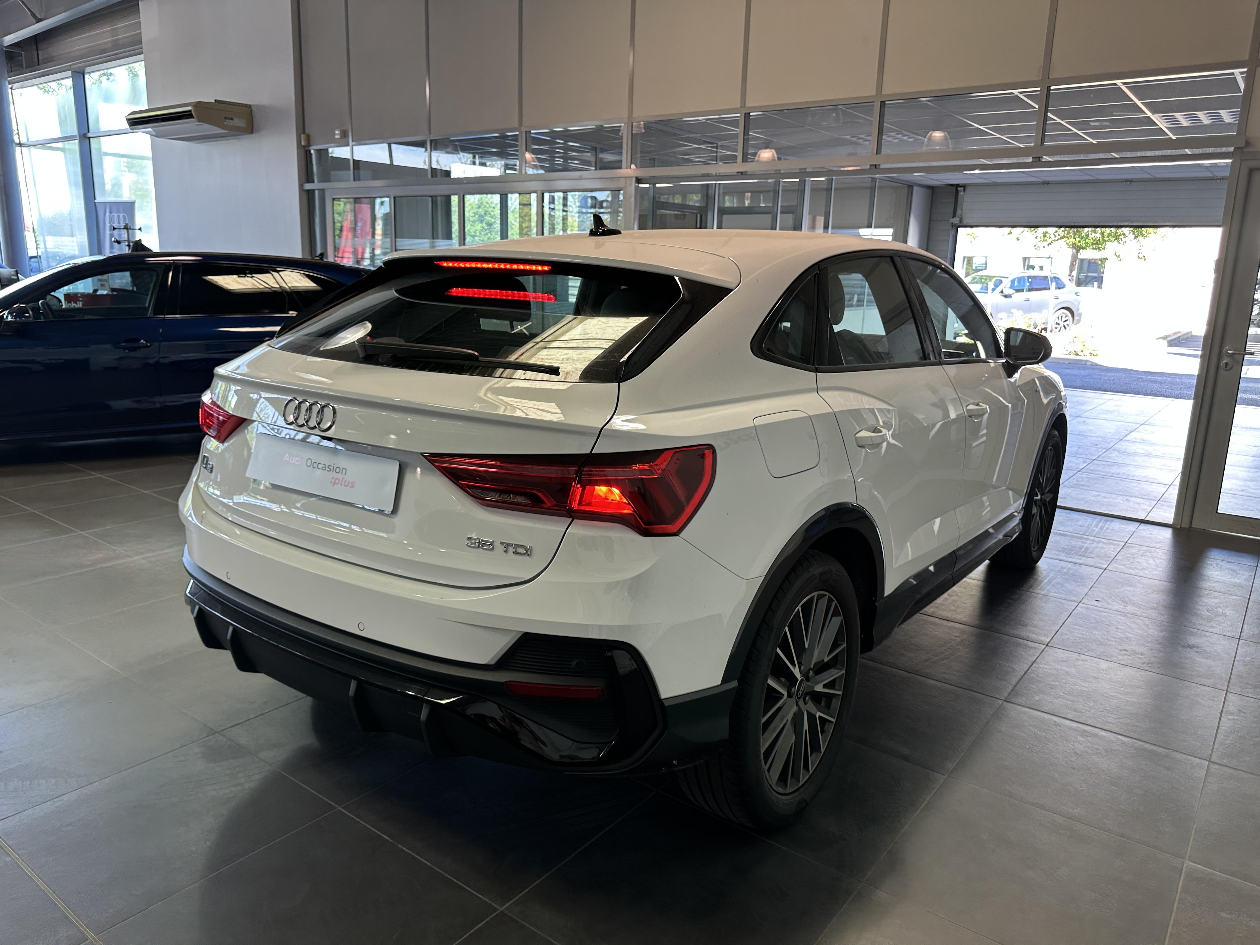 AUDI Q3 SPORTBACK