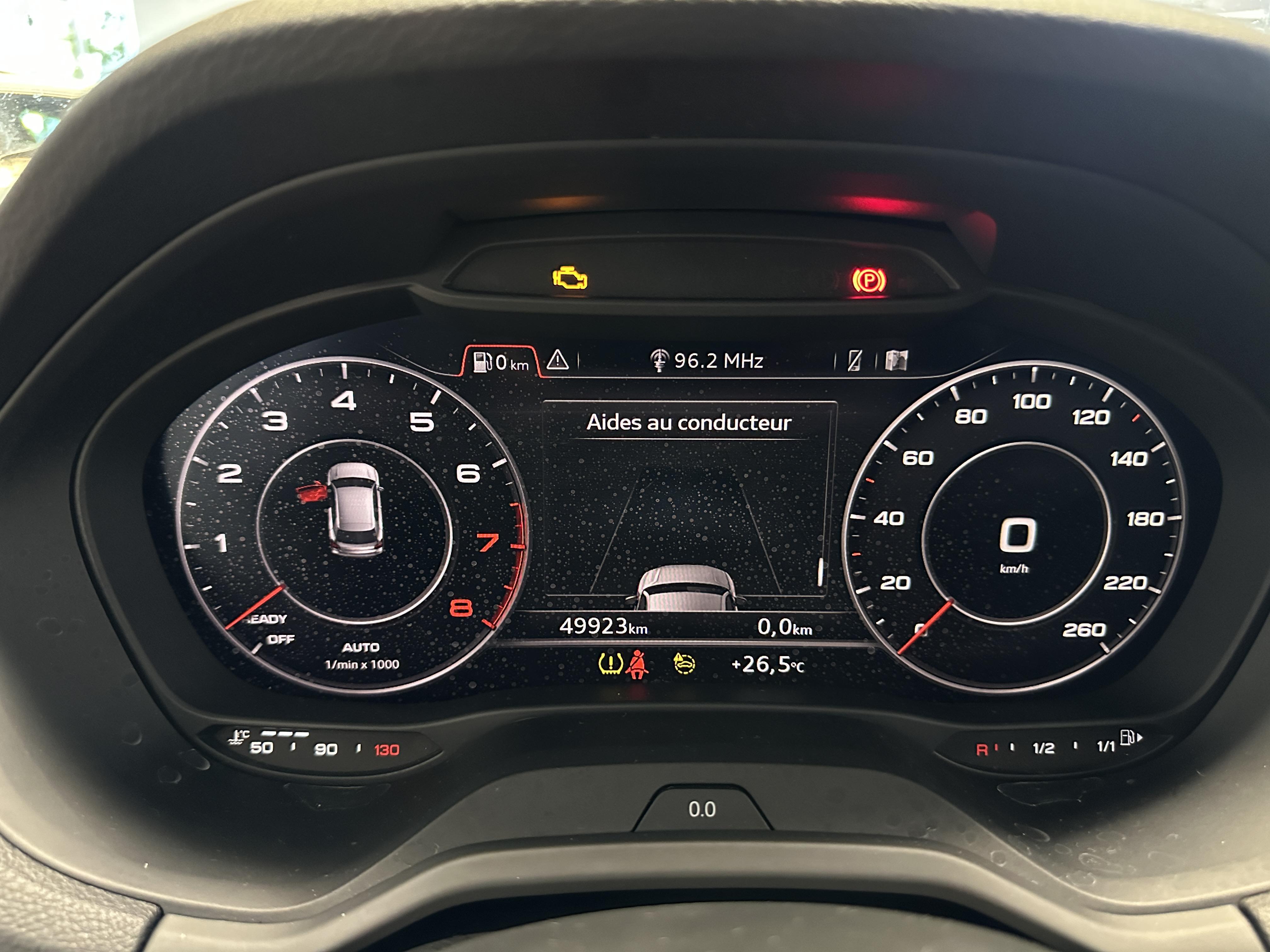 AUDI Q2